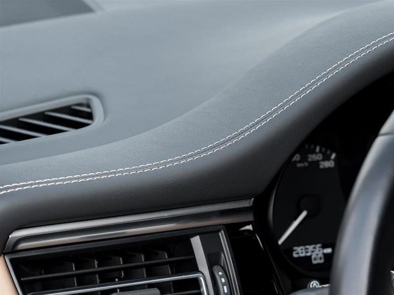 2023 Porsche Macan S AWD Premium Pkg Plus, 21 RS Spyder Design Wheels Photo