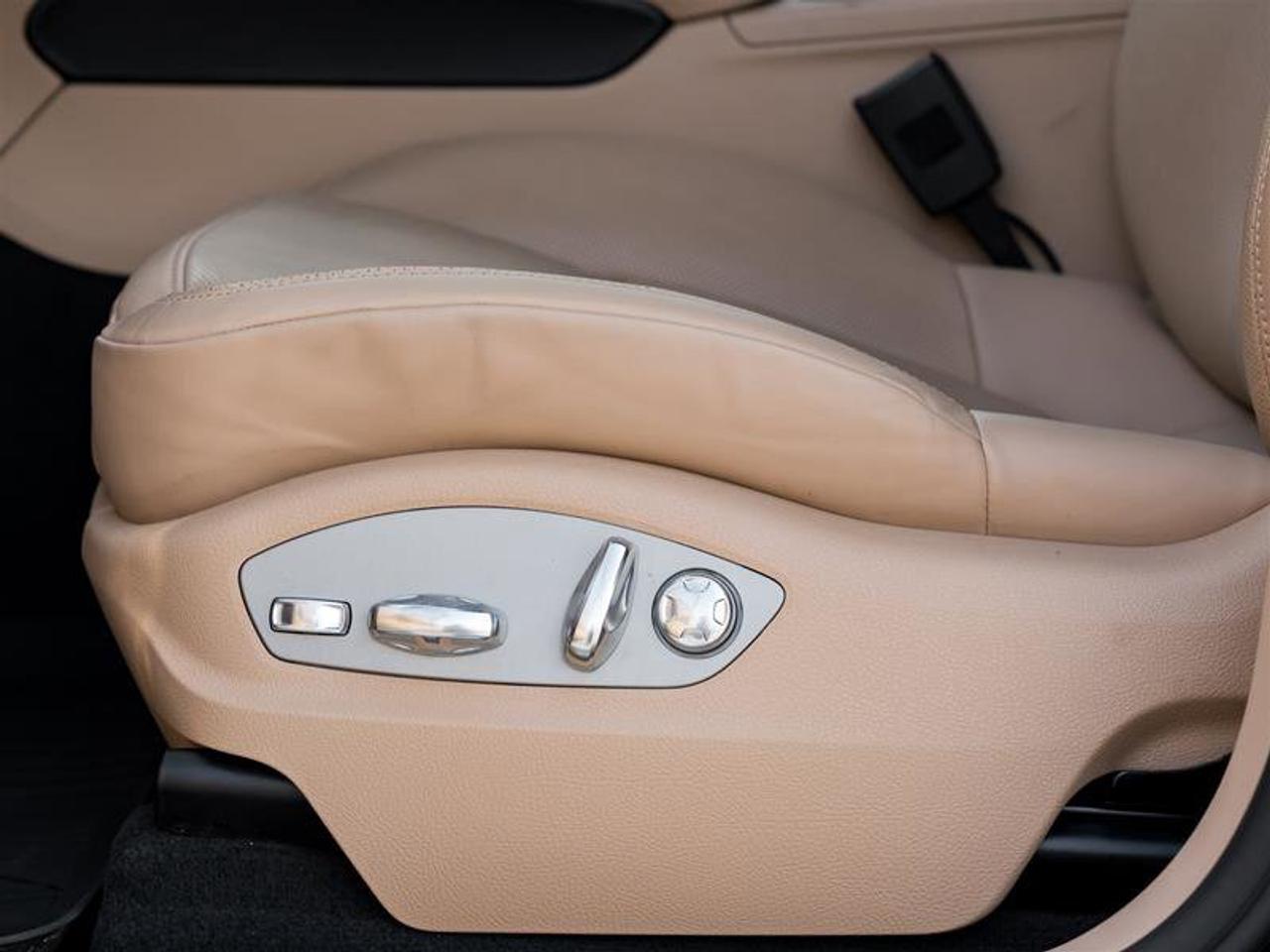 2023 Porsche Macan S AWD Premium Pkg Plus, 21 RS Spyder Design Wheels Photo