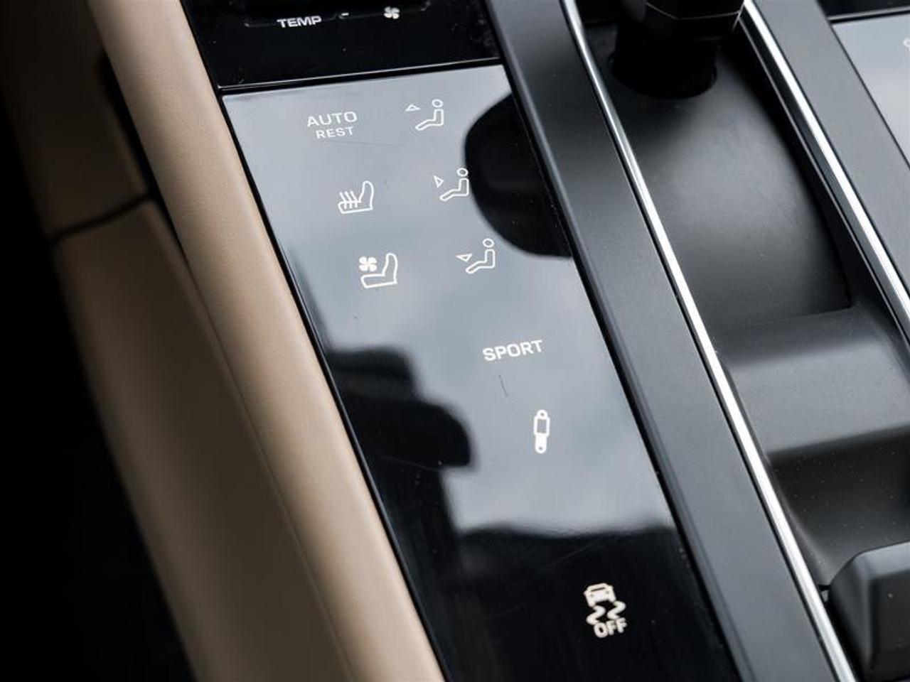 2023 Porsche Macan S AWD Premium Pkg Plus, 21 RS Spyder Design Wheels Photo