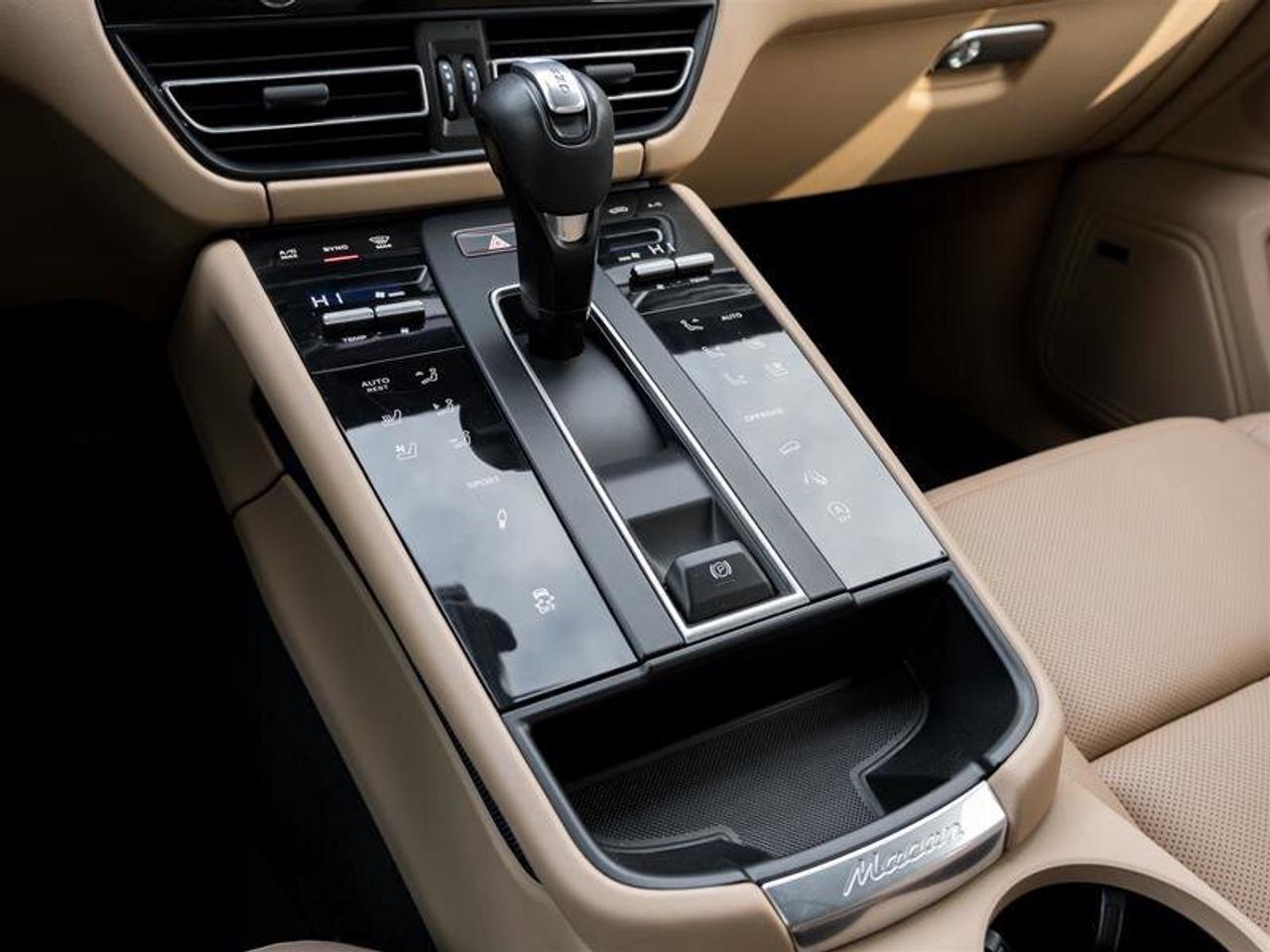 2023 Porsche Macan S AWD Premium Pkg Plus, 21 RS Spyder Design Wheels Photo