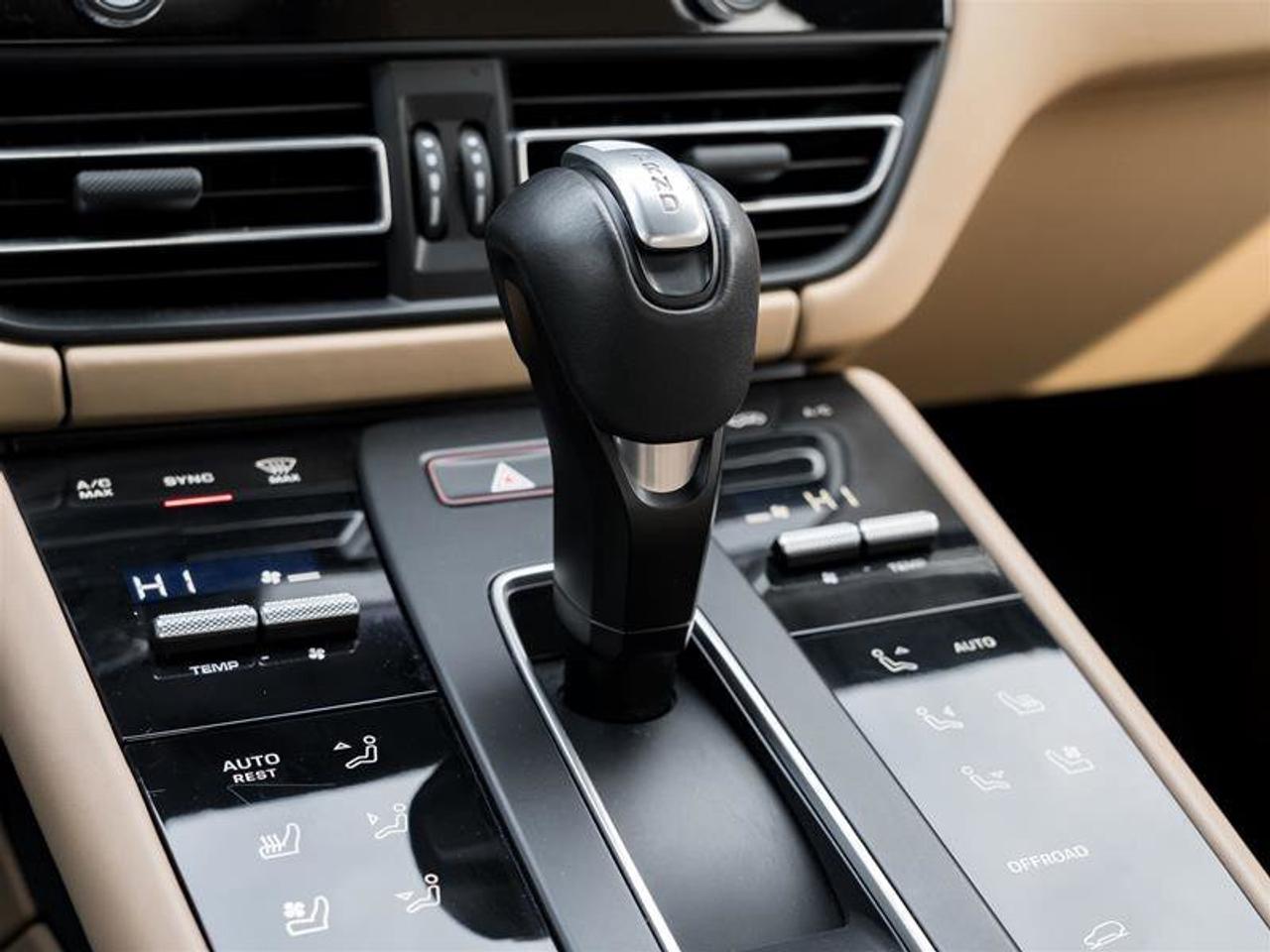 2023 Porsche Macan S AWD Premium Pkg Plus, 21 RS Spyder Design Wheels Photo