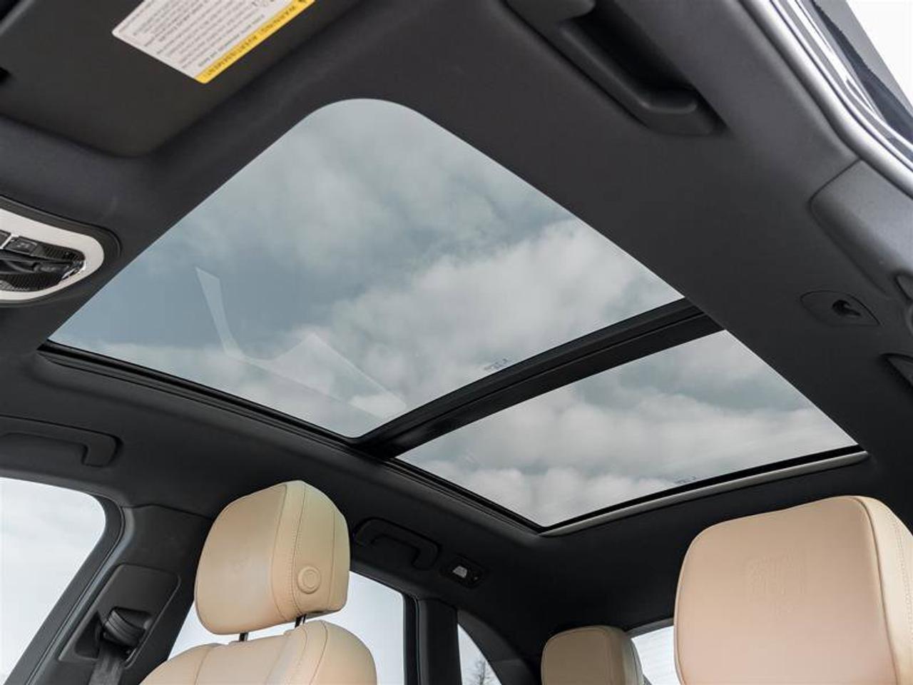 2023 Porsche Macan S AWD Premium Pkg Plus, 21 RS Spyder Design Wheels Photo