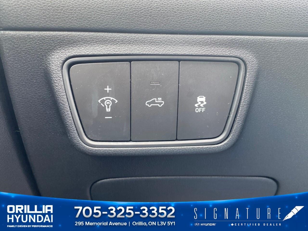 2022 Hyundai Santa Cruz Ultimate AWD w/Colour Pkg Photo