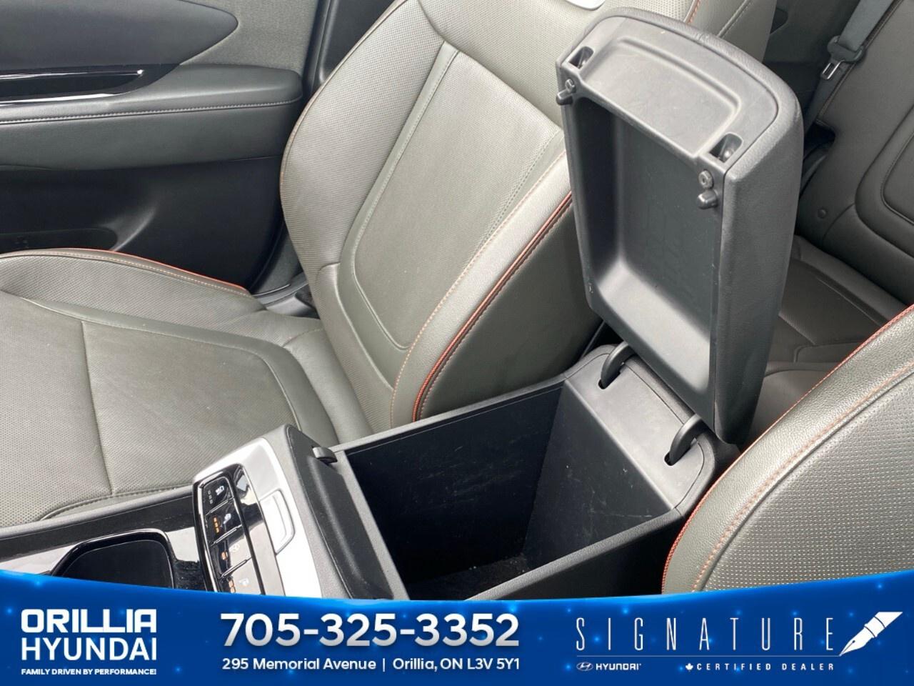 2022 Hyundai Santa Cruz Ultimate AWD w/Colour Pkg Photo