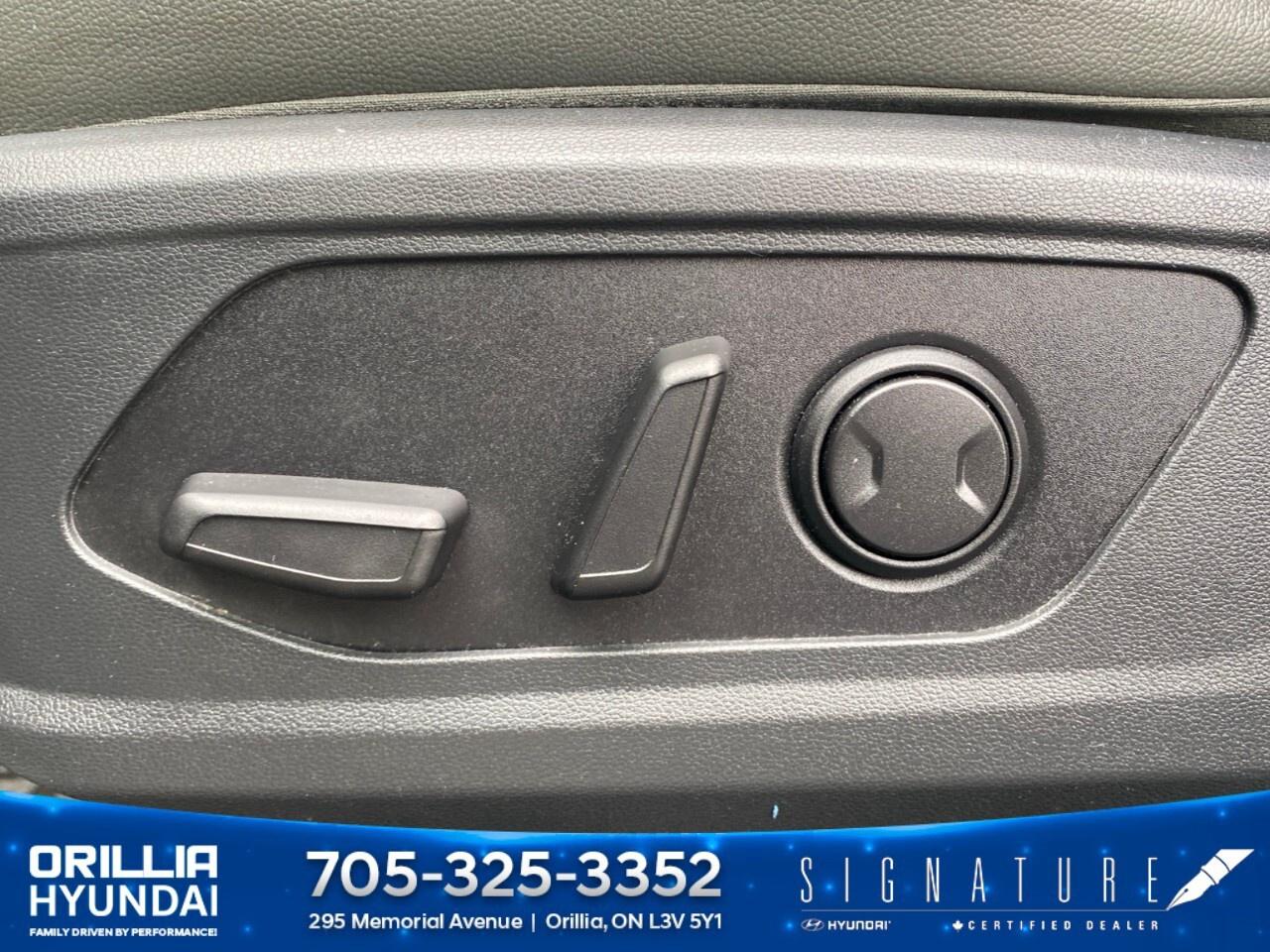 2022 Hyundai Santa Cruz Ultimate AWD w/Colour Pkg Photo