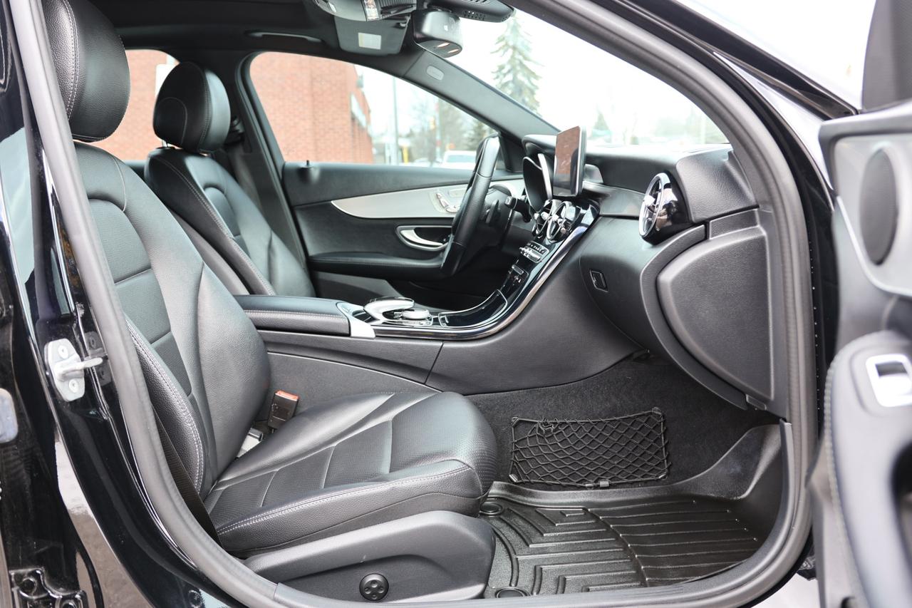 2018 Mercedes-Benz C-Class C300-4MATIC-AMG/NAV/B CAM/PANOROOF/BLIS/P SENSORS/ Photo