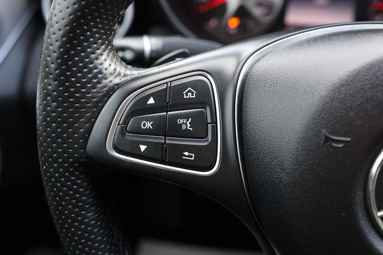 2018 Mercedes-Benz C-Class C300-4MATIC-AMG/NAV/B CAM/PANOROOF/BLIS/P SENSORS/ Photo