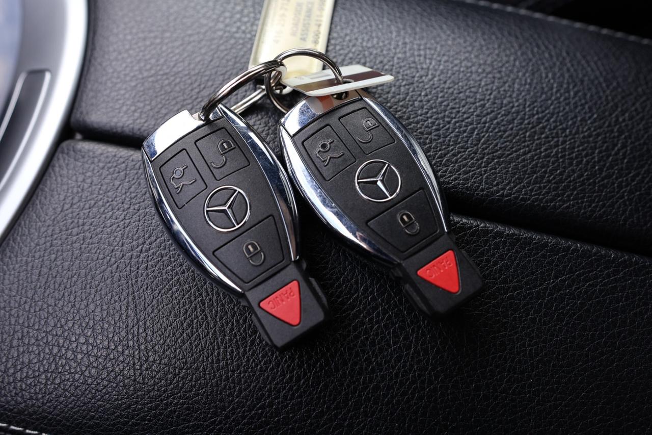 2018 Mercedes-Benz C-Class C300-4MATIC-AMG/NAV/B CAM/PANOROOF/BLIS/P SENSORS/ Photo