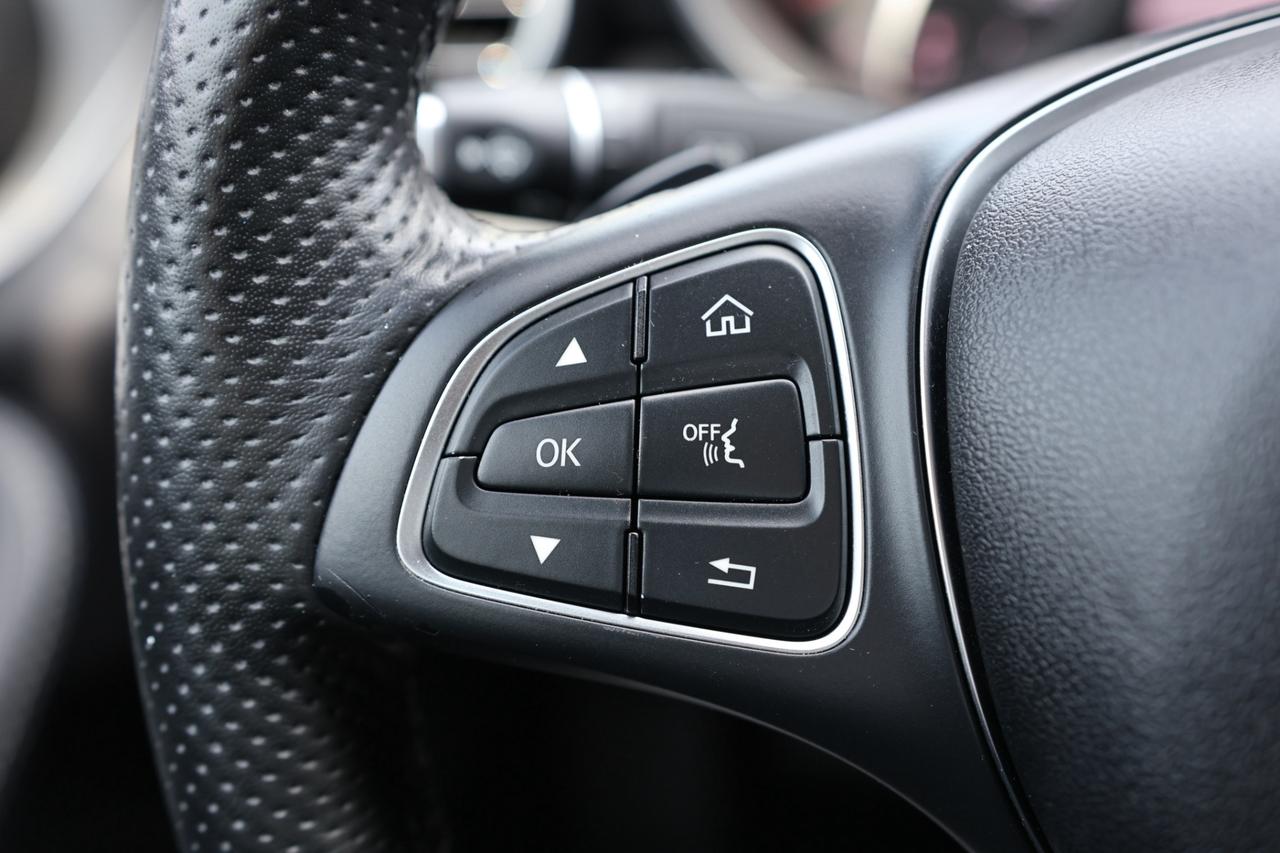 2018 Mercedes-Benz C-Class C300-4MATIC-AMG/NAV/B CAM/PANOROOF/BLIS/P SENSORS/ Photo