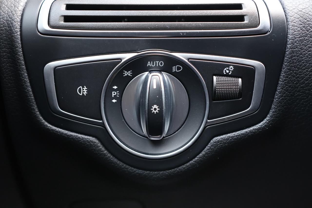 2018 Mercedes-Benz C-Class C300-4MATIC-AMG/NAV/B CAM/PANOROOF/BLIS/P SENSORS/ Photo