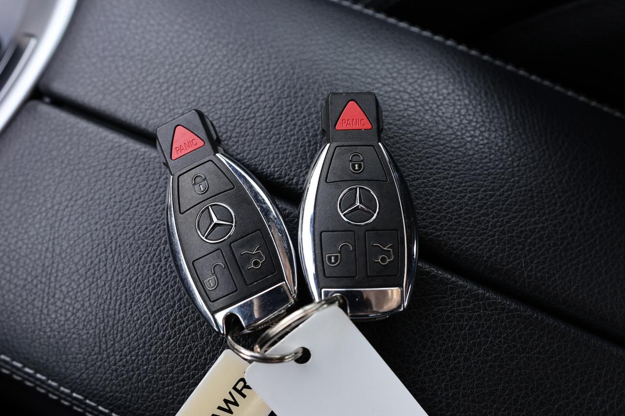 2018 Mercedes-Benz C-Class C300-4MATIC-AMG/NAV/B CAM/PANOROOF/BLIS/P SENSORS/ Photo