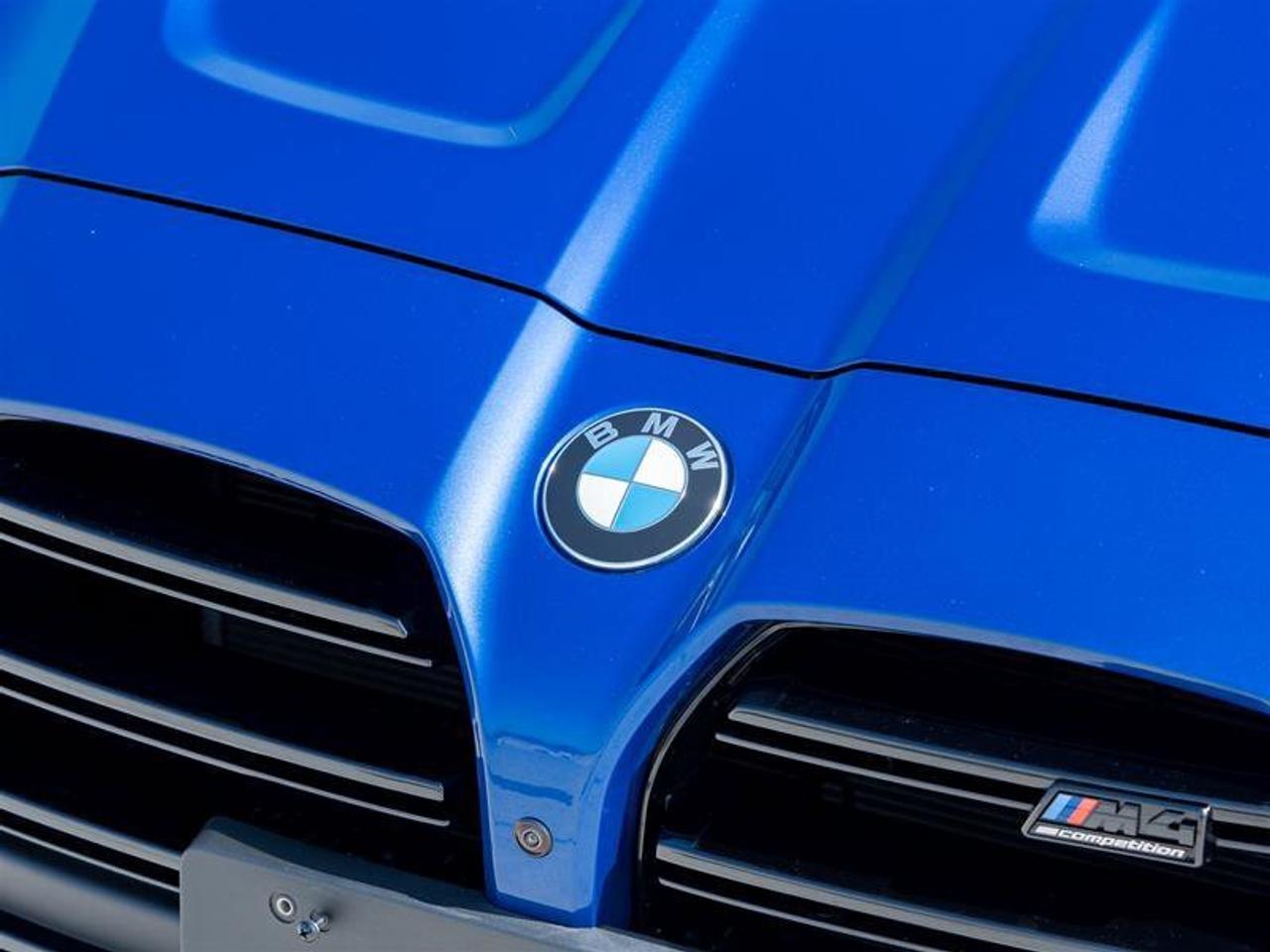 2025 BMW M4 Competition xDrive Cabriolet Premium Pkg Advance D Photo