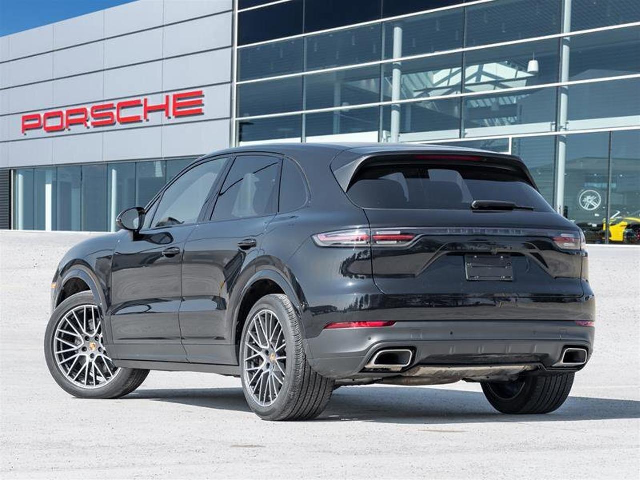 2021 Porsche Cayenne AWD Premium Plus Pkg 21 RS Spyder Design Wheels in Photo3