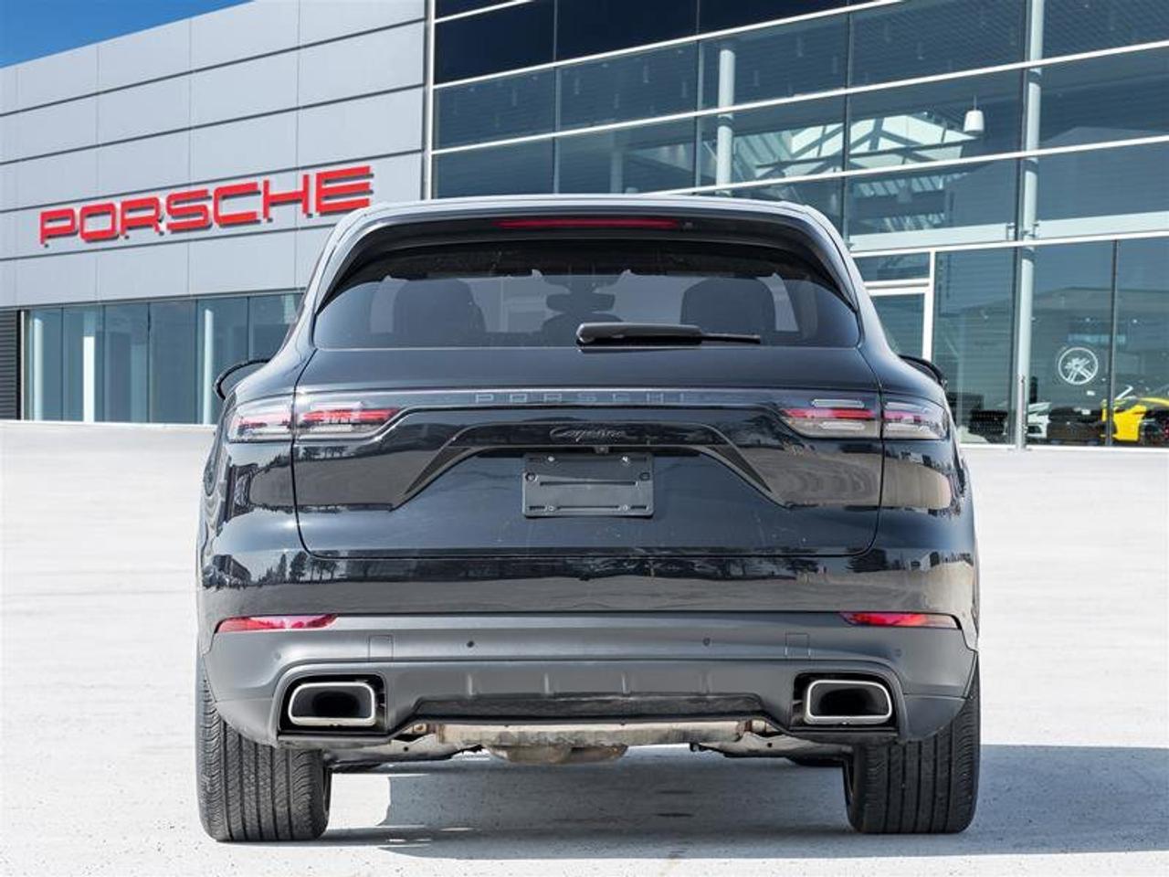 2021 Porsche Cayenne AWD Premium Plus Pkg 21 RS Spyder Design Wheels in Photo