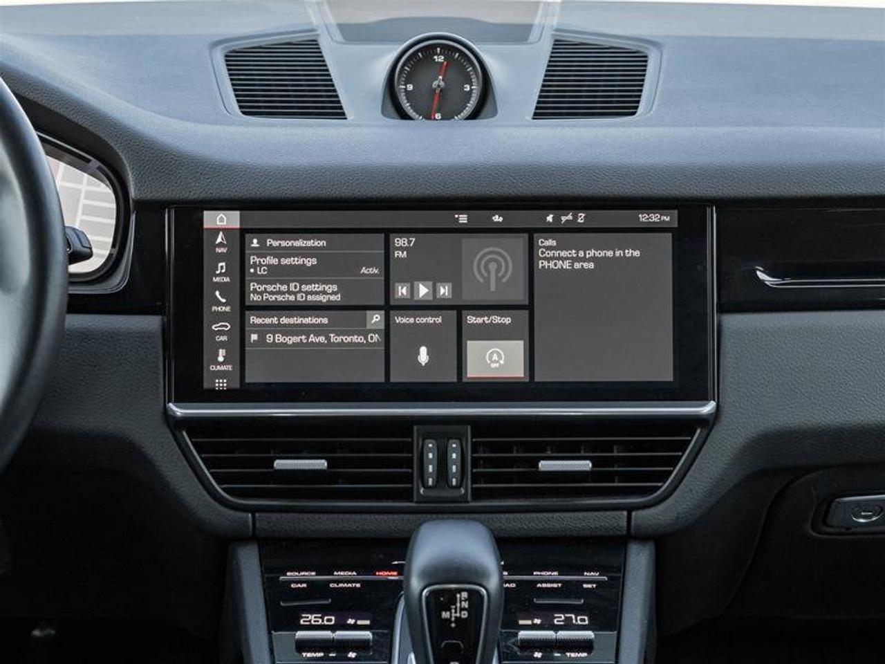 2021 Porsche Cayenne AWD Premium Plus Pkg 21 RS Spyder Design Wheels in Photo