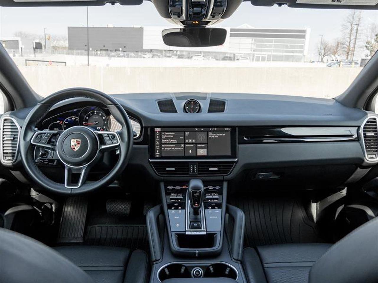 2021 Porsche Cayenne AWD Premium Plus Pkg 21 RS Spyder Design Wheels in Photo