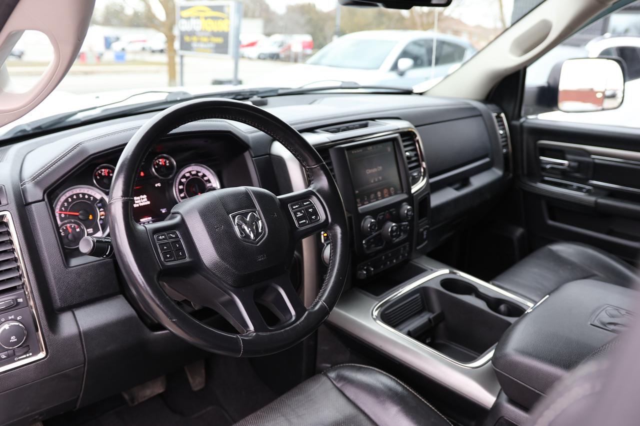 2016 RAM 1500 SPORT 4WD-5.7L HEMI/QUADCAB/R STARTER/NAV/BCAM/P S Photo