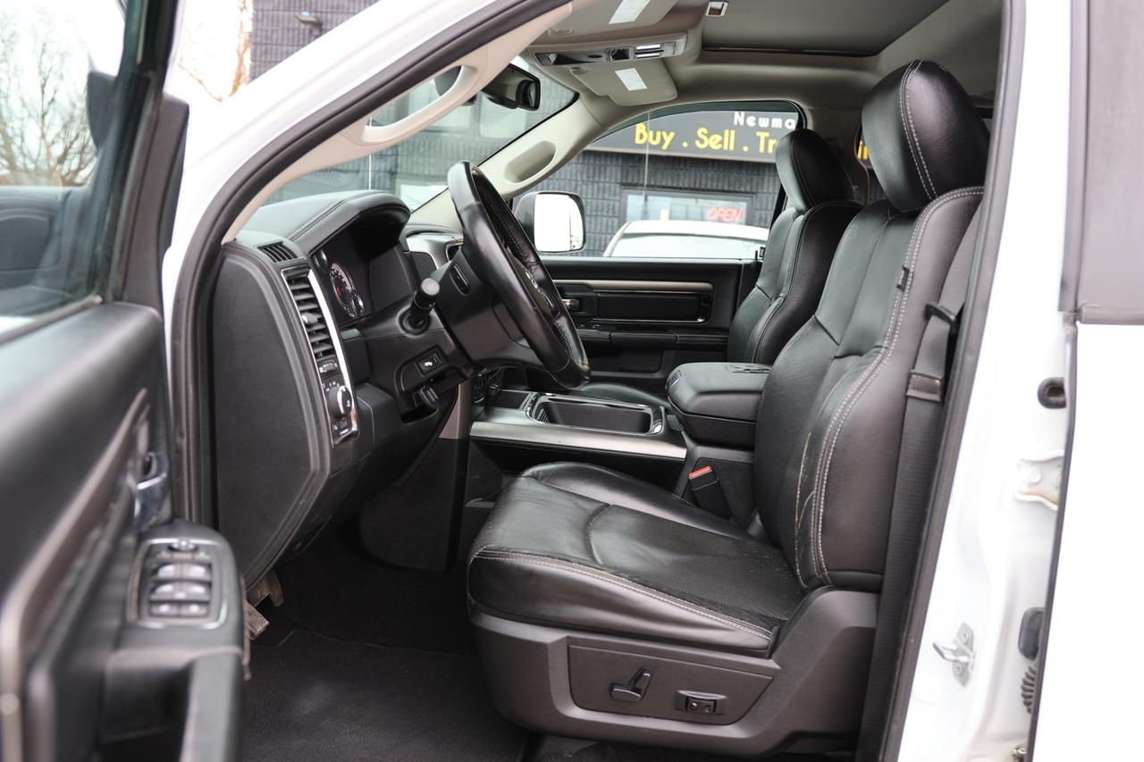 2016 RAM 1500 SPORT 4WD-5.7L HEMI/QUADCAB/R STARTER/NAV/BCAM/P S Photo