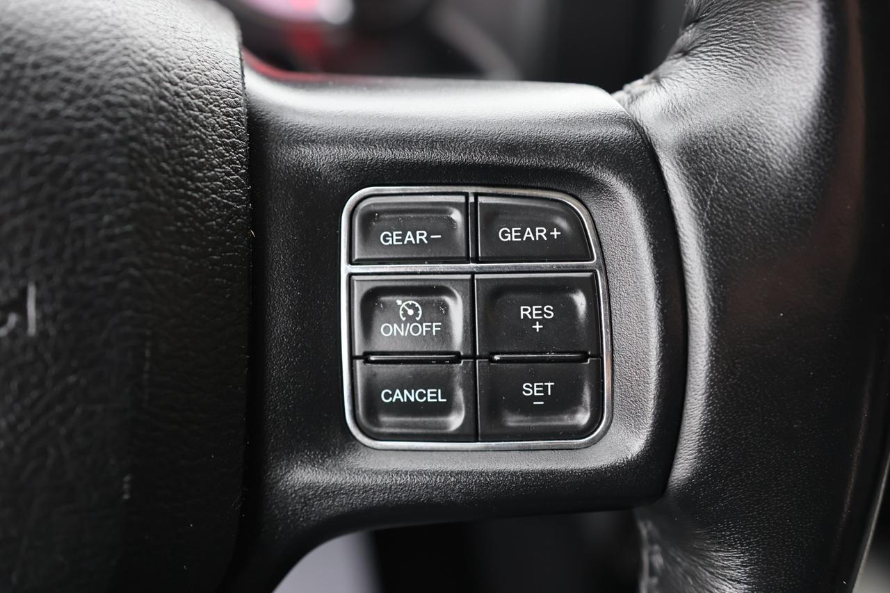 2016 RAM 1500 SPORT 4WD-5.7L HEMI/QUADCAB/R STARTER/NAV/BCAM/P S Photo