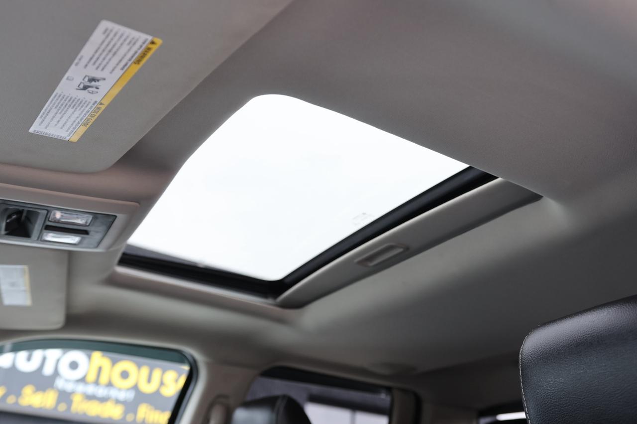 2016 RAM 1500 SPORT 4WD-5.7L HEMI/QUADCAB/R STARTER/NAV/BCAM/P S Photo