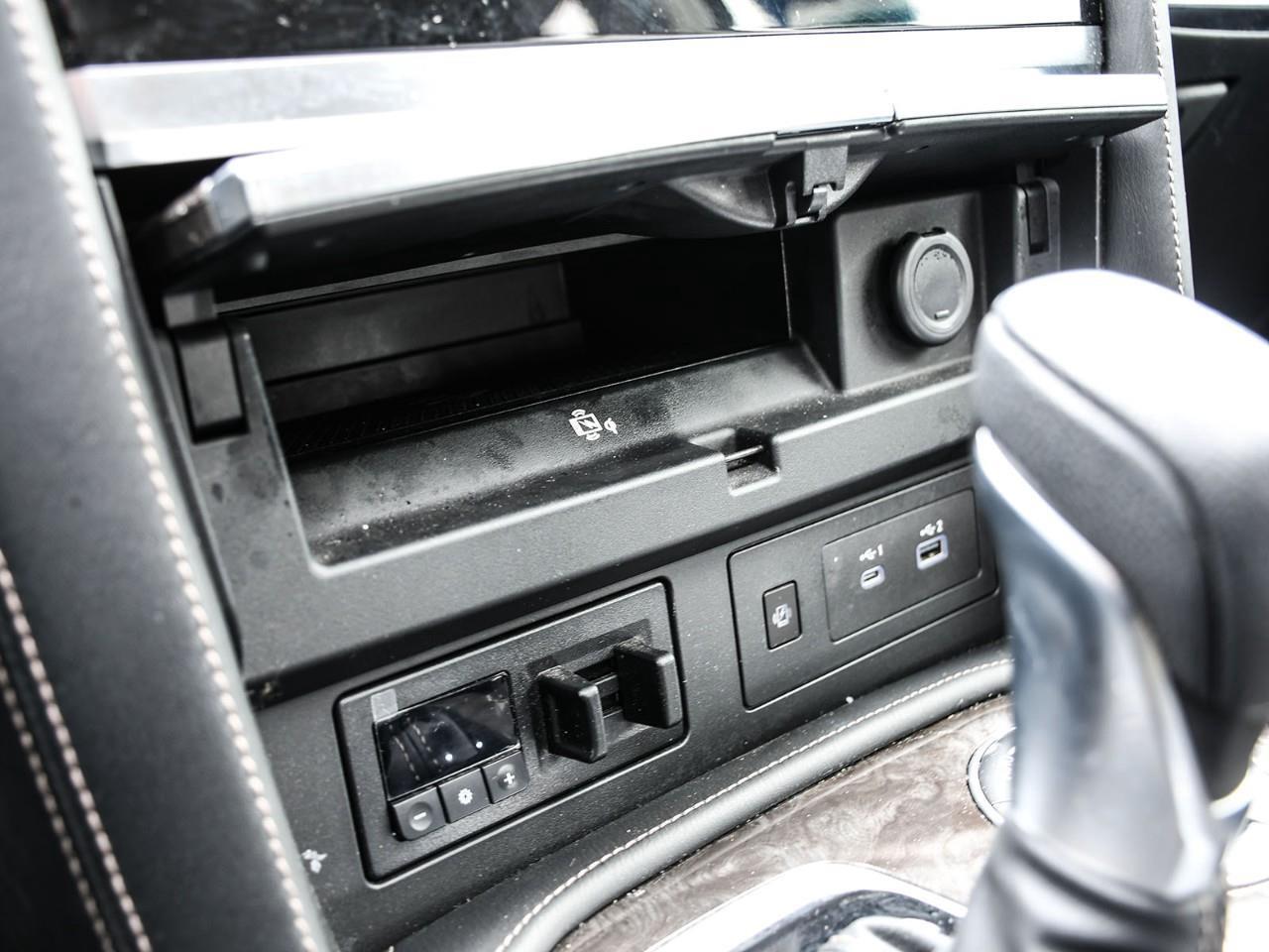 2023 Nissan Armada Platinum Panoroof   ACC + Lane Keeping Photo