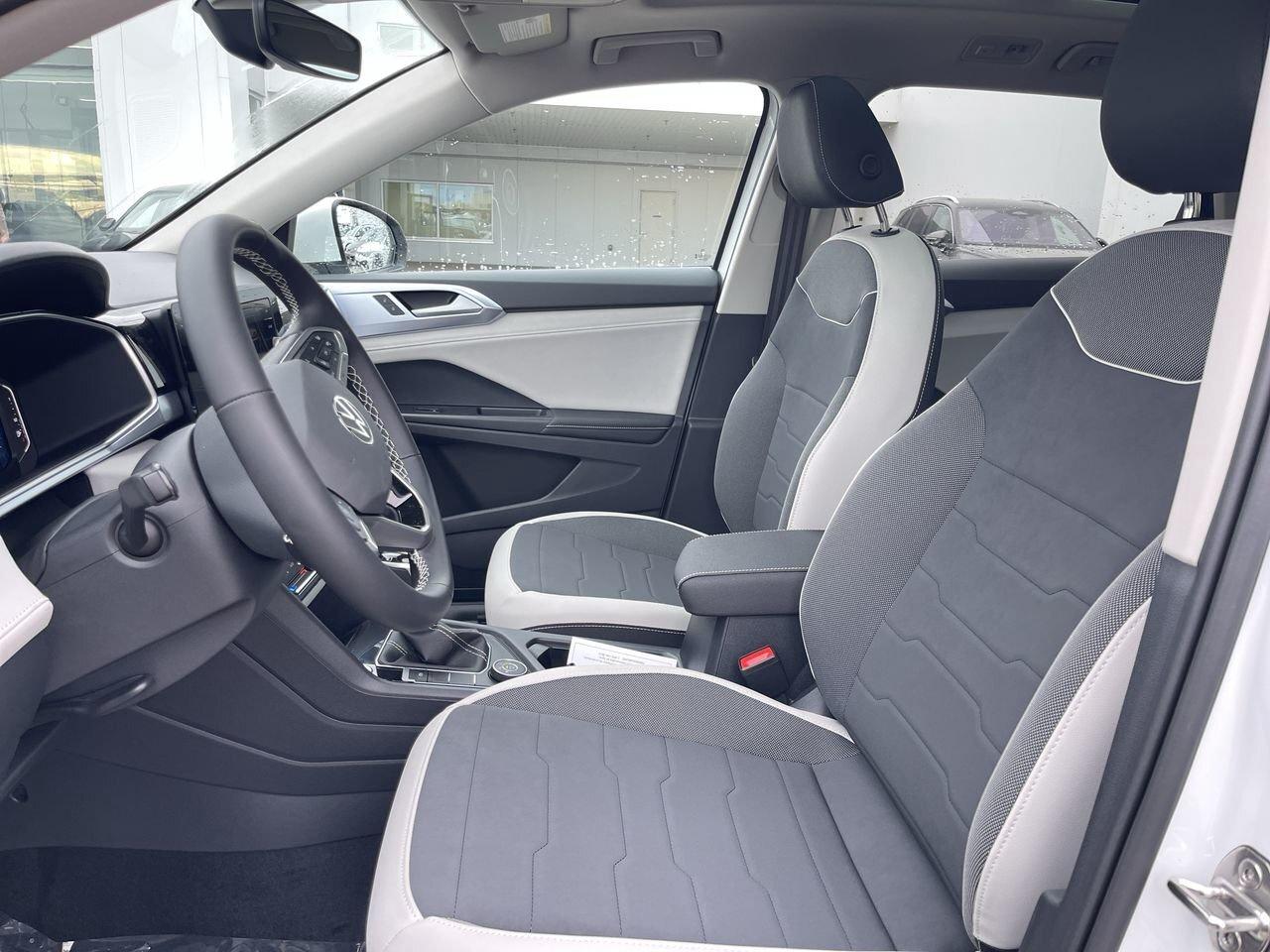 2026 Volkswagen Taos Comfortline 4MOTION Adaptive Cruise Control  Remot Photo