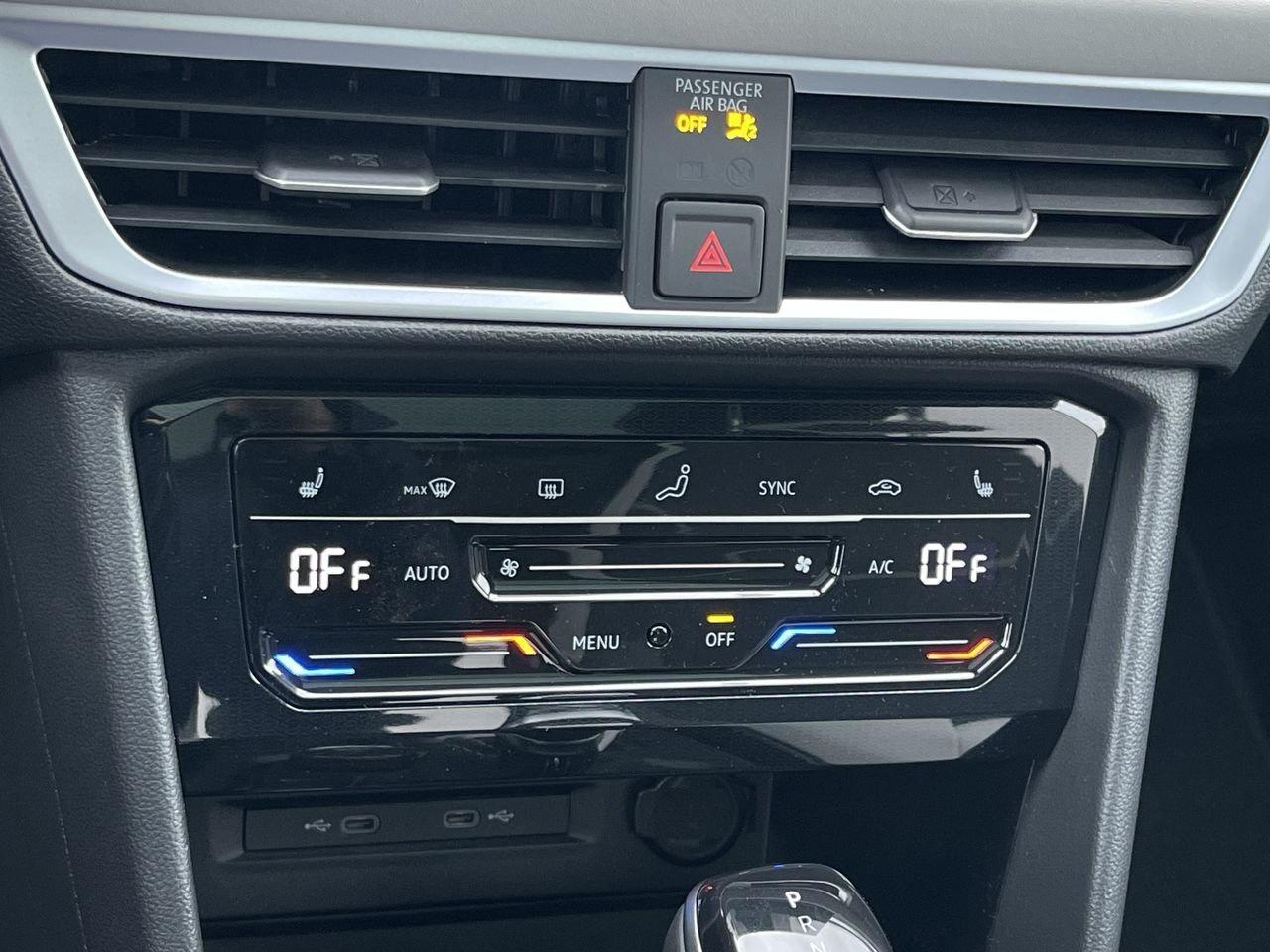 2026 Volkswagen Taos Comfortline 4MOTION Adaptive Cruise Control  Remot Photo