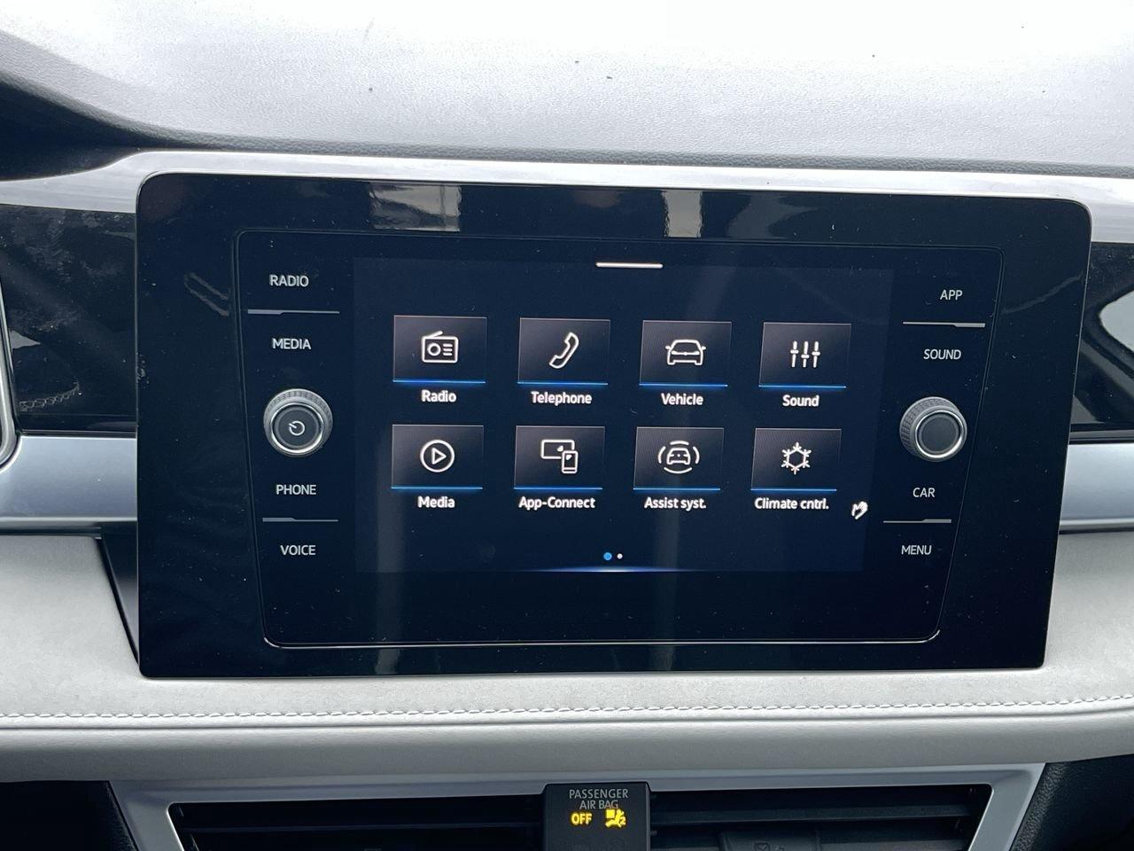 2026 Volkswagen Taos Comfortline 4MOTION Adaptive Cruise Control  Remot Photo