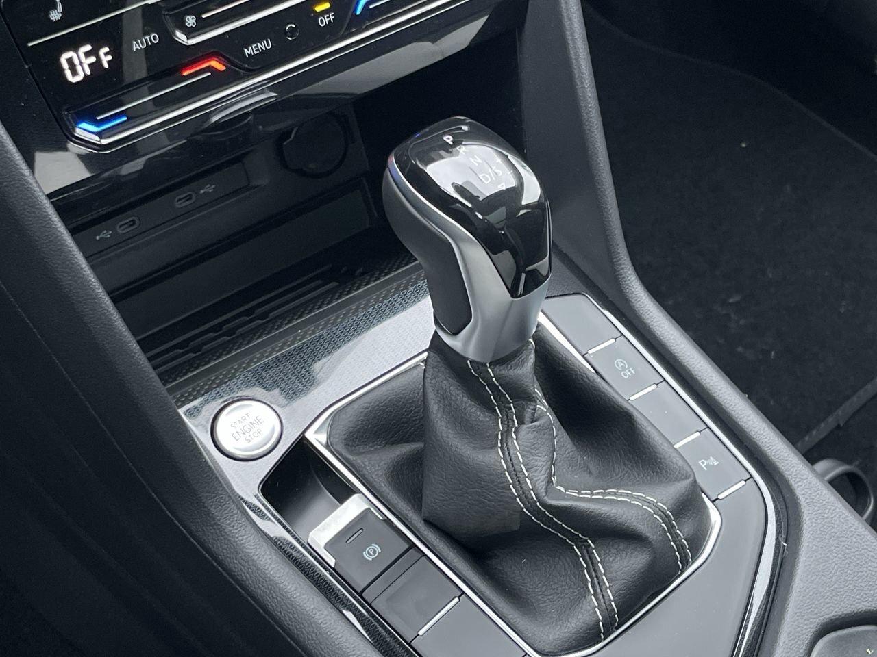 2026 Volkswagen Taos Comfortline 4MOTION Adaptive Cruise Control  Remot Photo