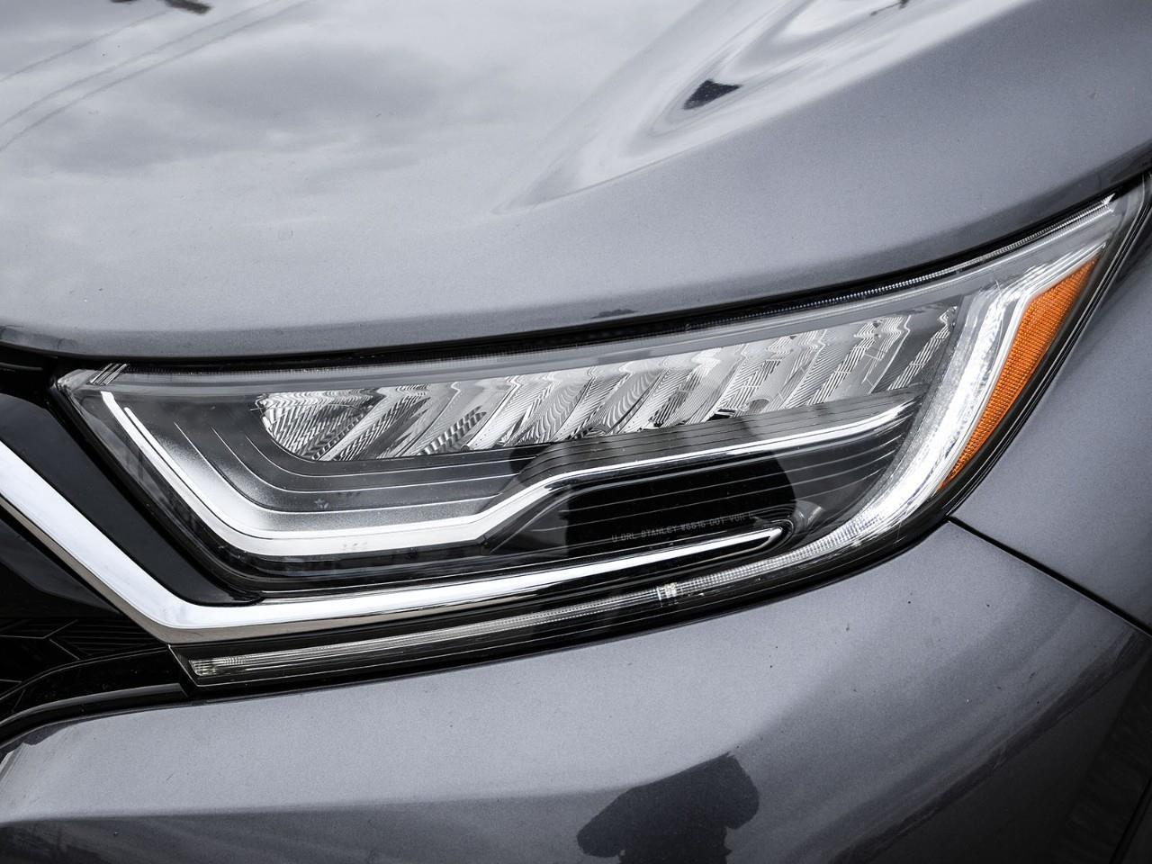 2020 Honda CR-V Touring Panoramic Sunroof   Heated Leather Seats Photo