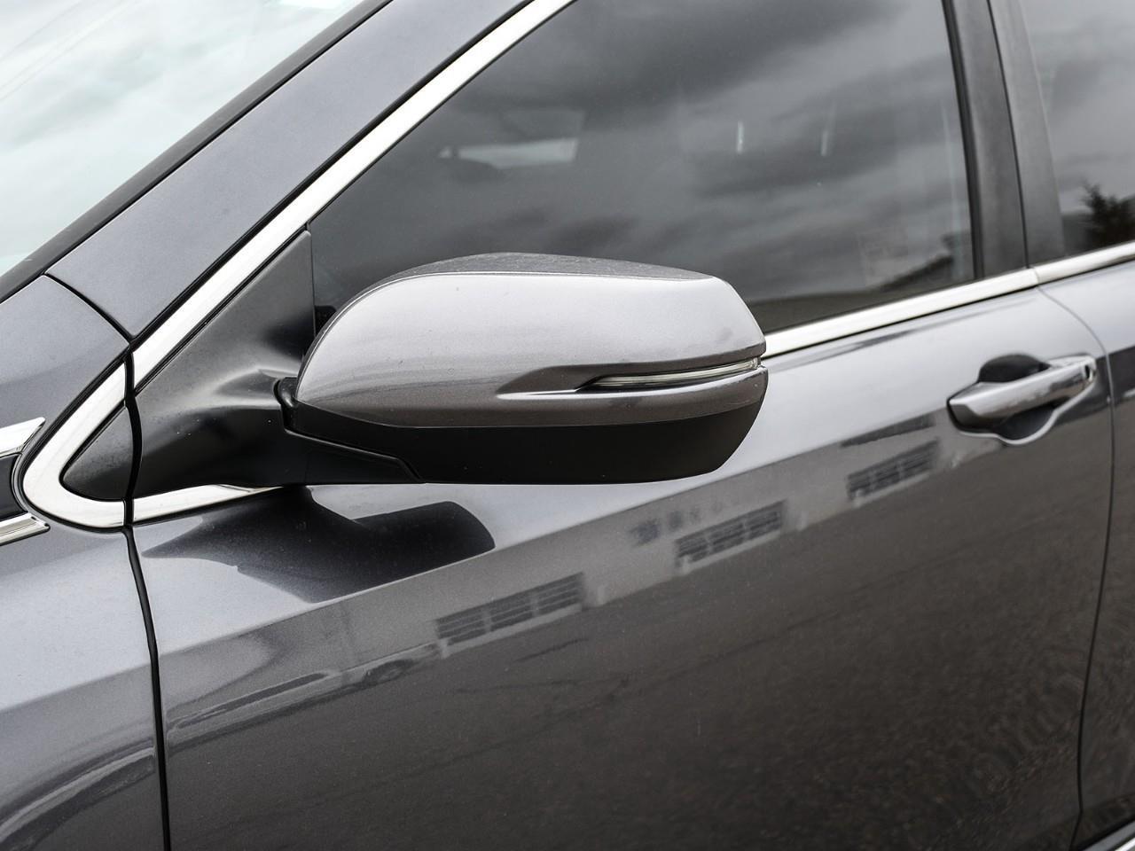 2020 Honda CR-V Touring Panoramic Sunroof   Heated Leather Seats Photo