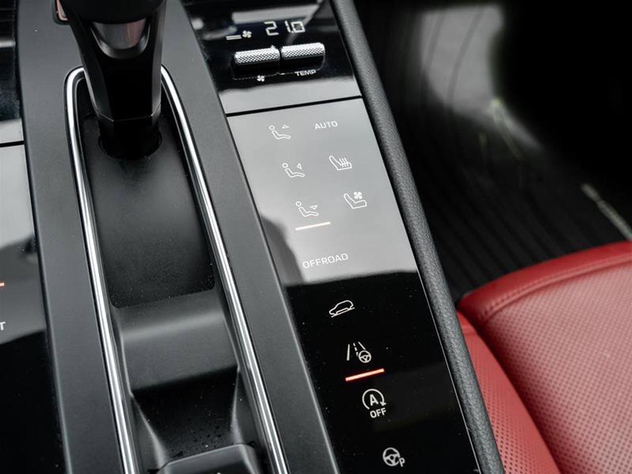 2022 Porsche Macan S AWD Premium Pkg Plus Burmester® High-End Surroun Photo