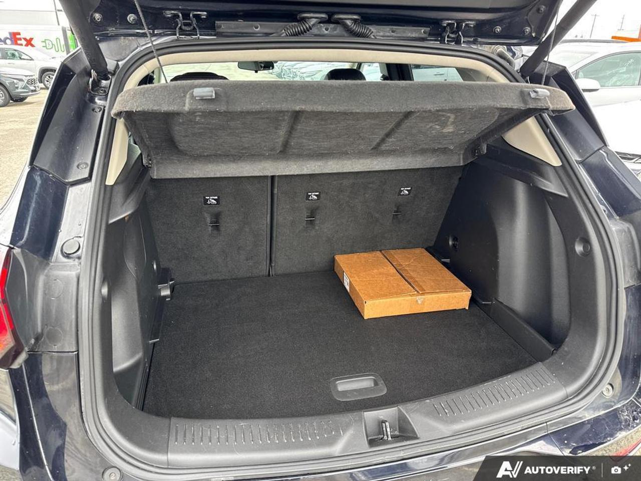 2020 Buick Encore GX Select AWD   ONE OWNER   NO CLAIMS   CARPLAY Photo