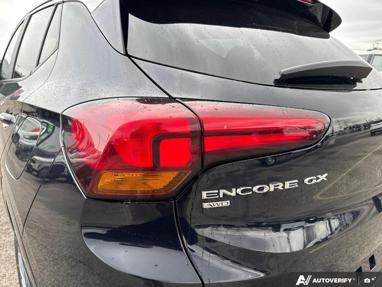 2020 Buick Encore GX Select AWD   ONE OWNER   NO CLAIMS   CARPLAY Photo