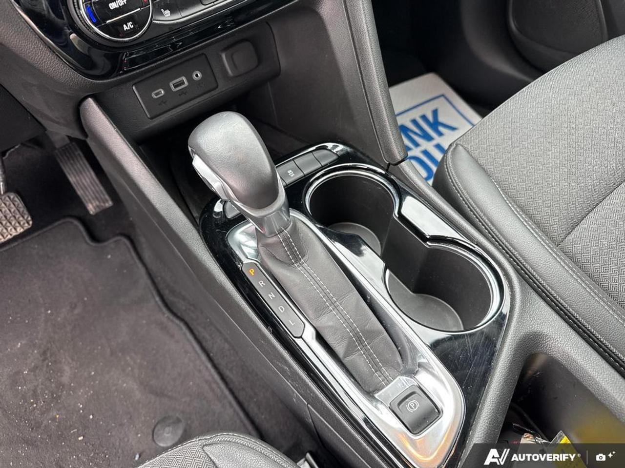 2020 Buick Encore GX Select AWD   ONE OWNER   NO CLAIMS   CARPLAY Photo