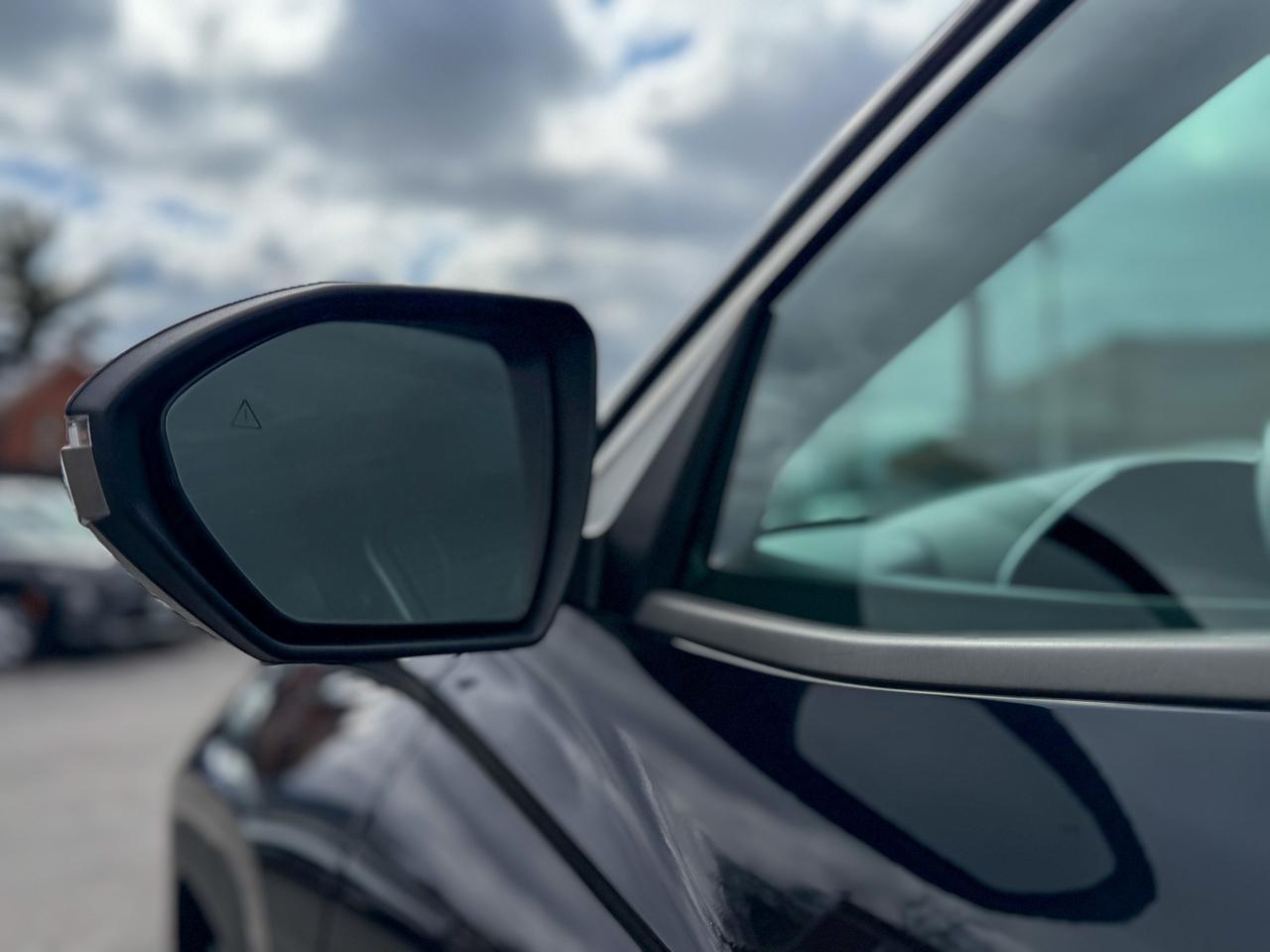 2022 Hyundai Tucson Preferred-Trend Pkg/I OWNER/BSM/REMOTE/PANO/CAMERA Photo