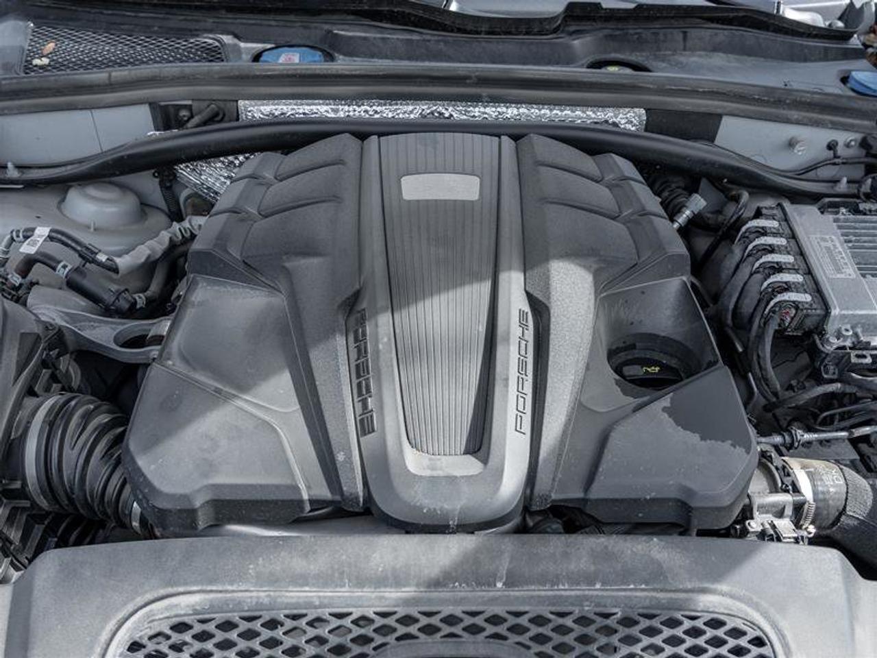 2023 Porsche Macan S AWD Premium Pkg Plus 21 Exclusive Design Sport W Photo