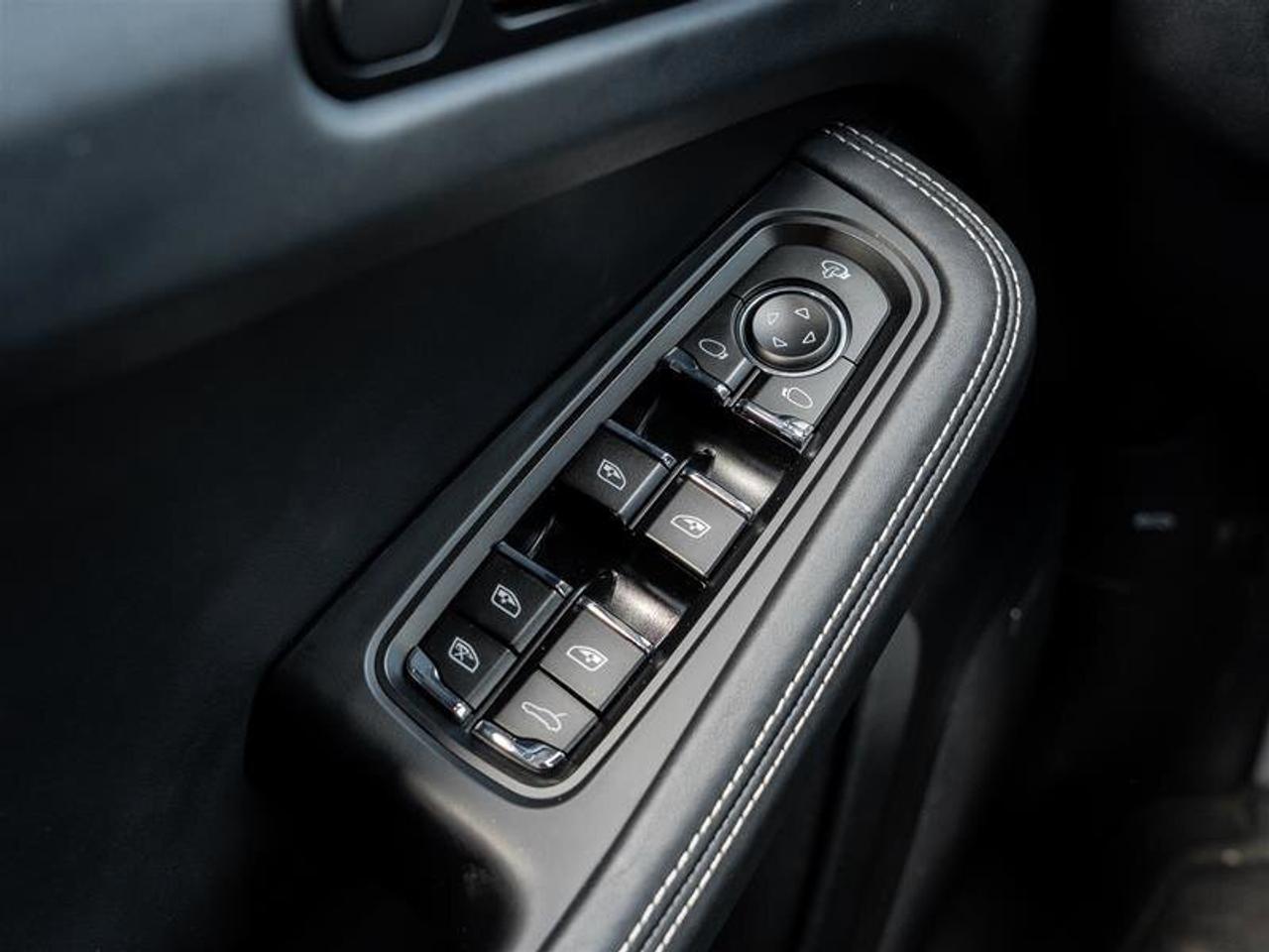 2023 Porsche Macan S AWD Premium Pkg Plus 21 Exclusive Design Sport W Photo