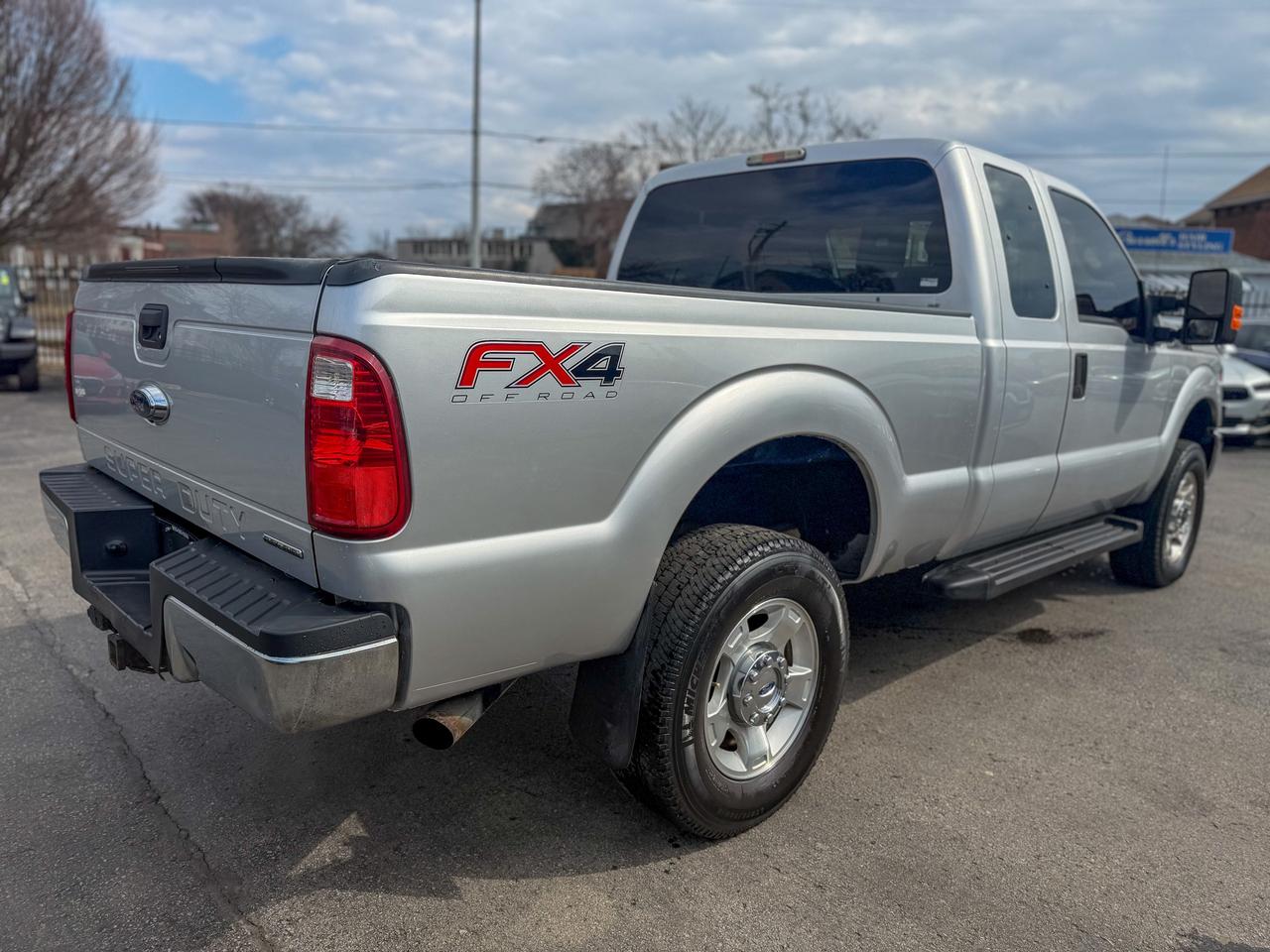 2016 Ford F-250 4WD Extended Cab 142 XLT/CAMERA/REMOTE/6.2L/LOW KM Photo