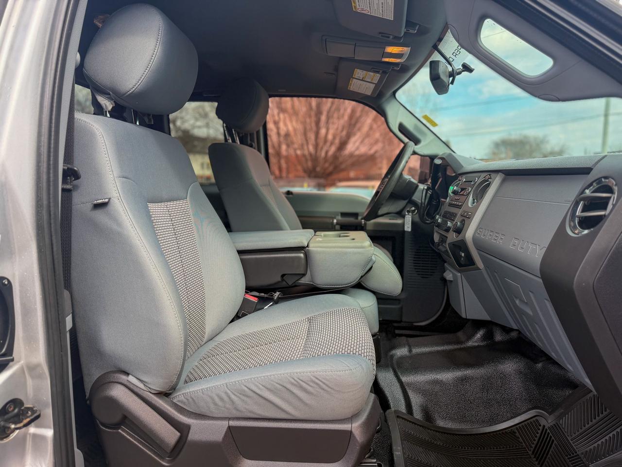 2016 Ford F-250 4WD Extended Cab 142 XLT/CAMERA/REMOTE/6.2L/LOW KM Photo