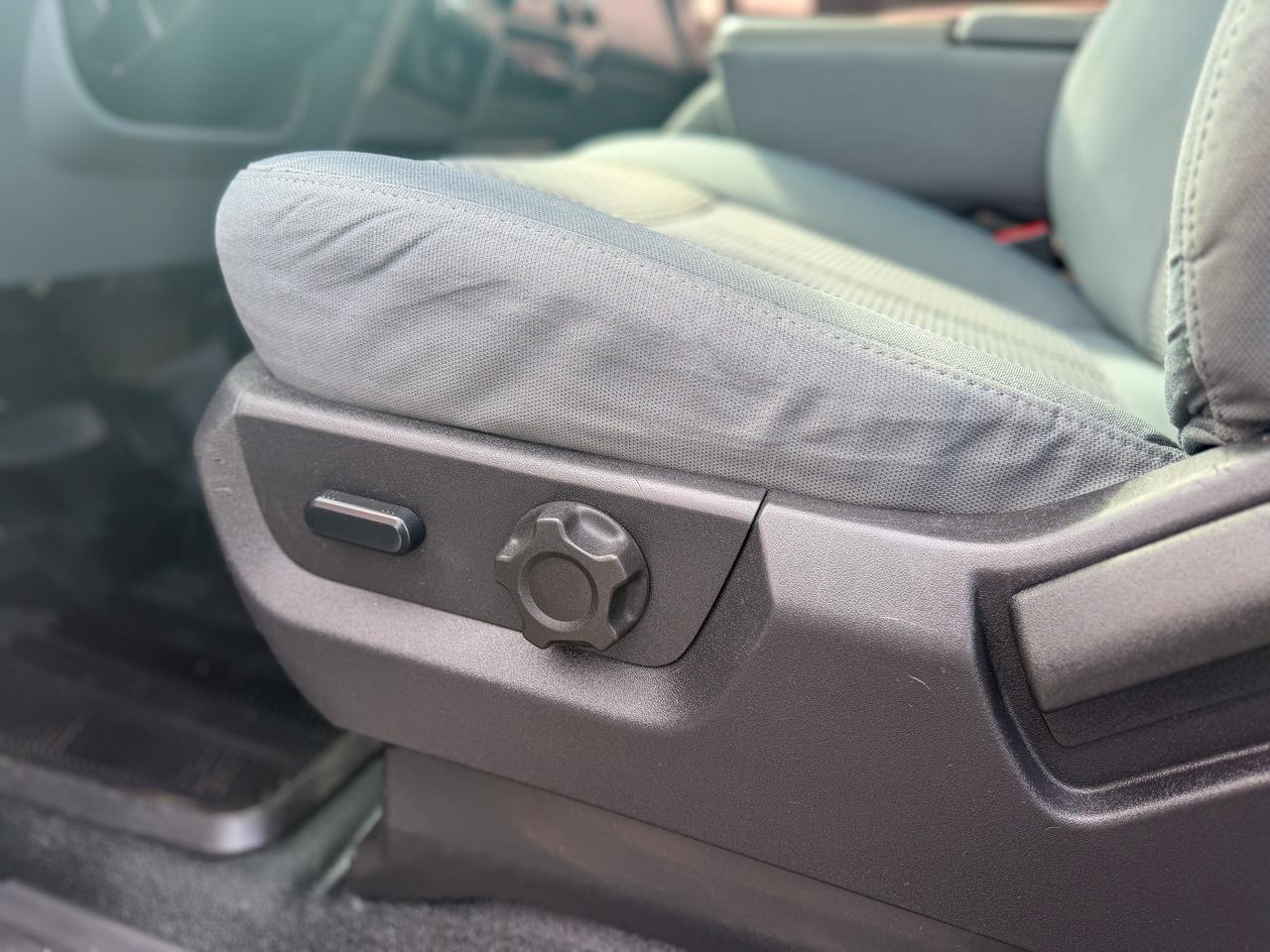 2016 Ford F-250 4WD Extended Cab 142 XLT/CAMERA/REMOTE/6.2L/LOW KM Photo