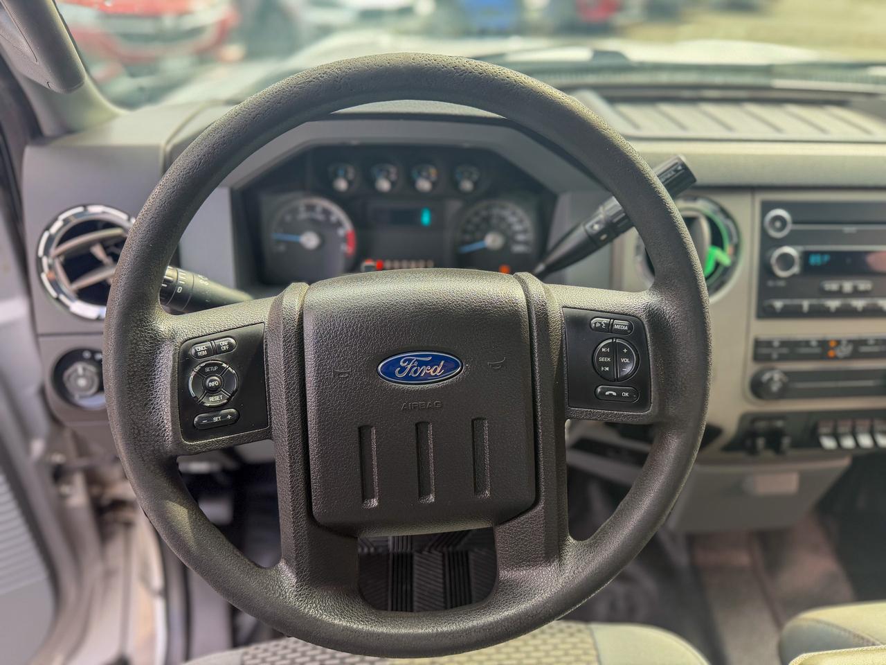 2016 Ford F-250 4WD Extended Cab 142 XLT/CAMERA/REMOTE/6.2L/LOW KM Photo