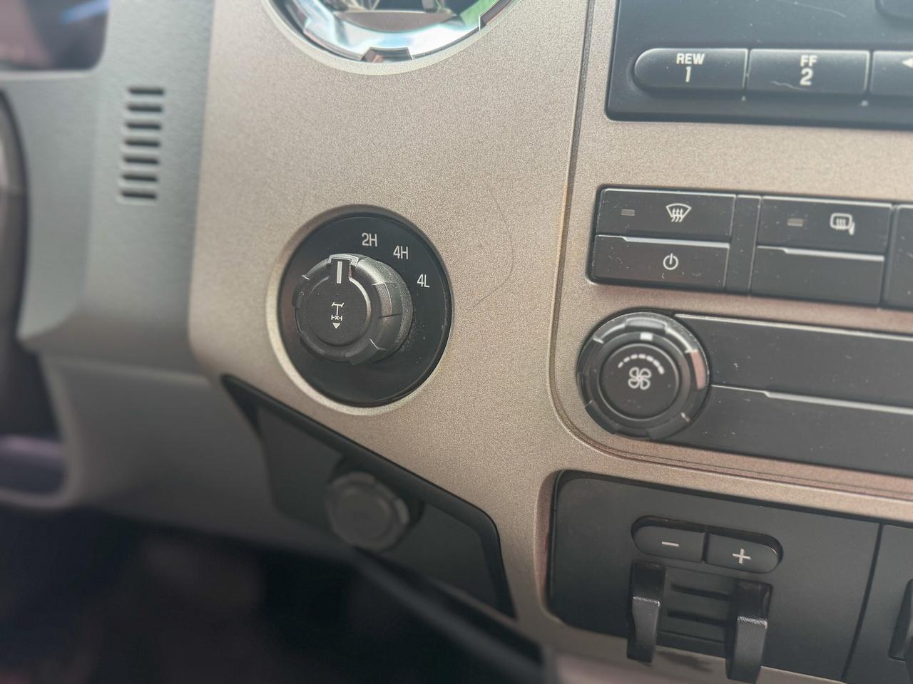 2016 Ford F-250 4WD Extended Cab 142 XLT/CAMERA/REMOTE/6.2L/LOW KM Photo