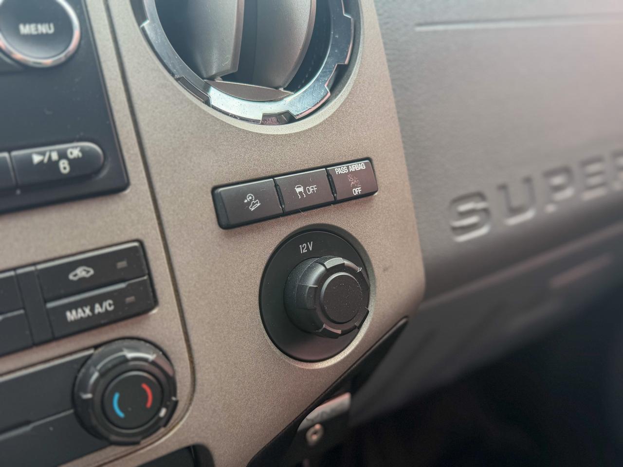 2016 Ford F-250 4WD Extended Cab 142 XLT/CAMERA/REMOTE/6.2L/LOW KM Photo