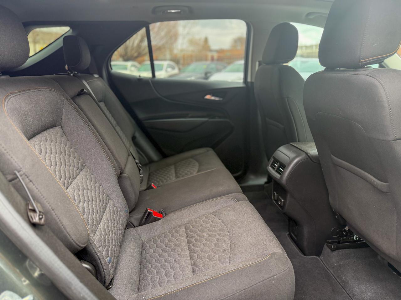 2018 Chevrolet Equinox AWD 4dr LT w-1LT Photo