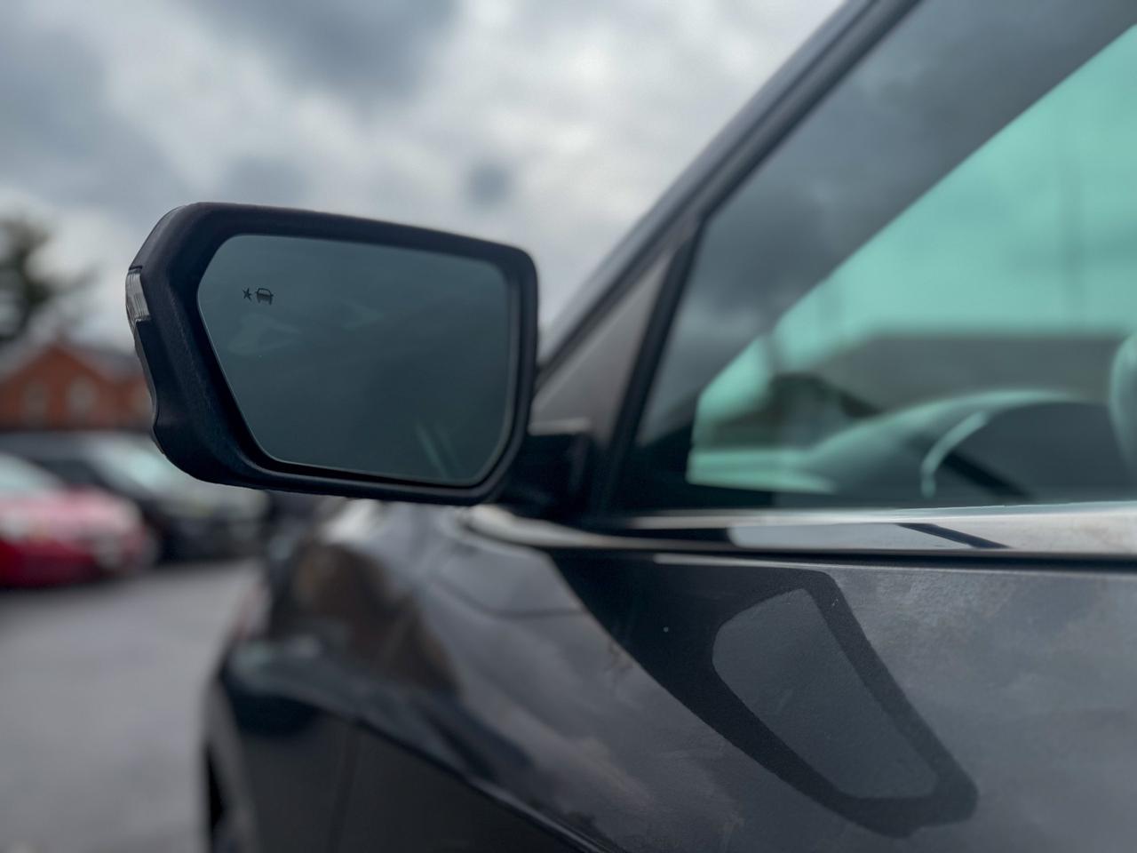 2018 Chevrolet Equinox AWD 4dr LT w-1LT Photo