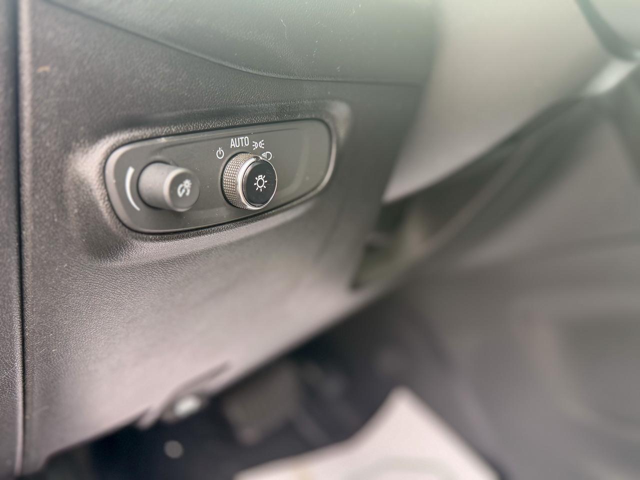 2018 Chevrolet Equinox AWD 4dr LT w-1LT Photo