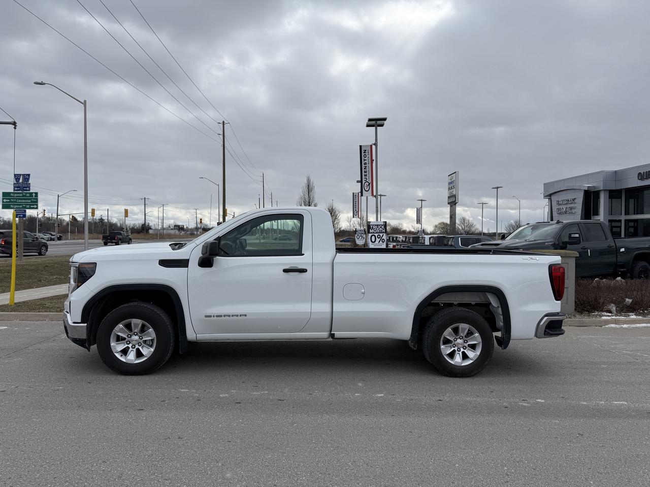 2023 GMC Sierra 1500 Pro   5.3L V8   4x4   LONG BOX   APPLE CARPLAY Photo