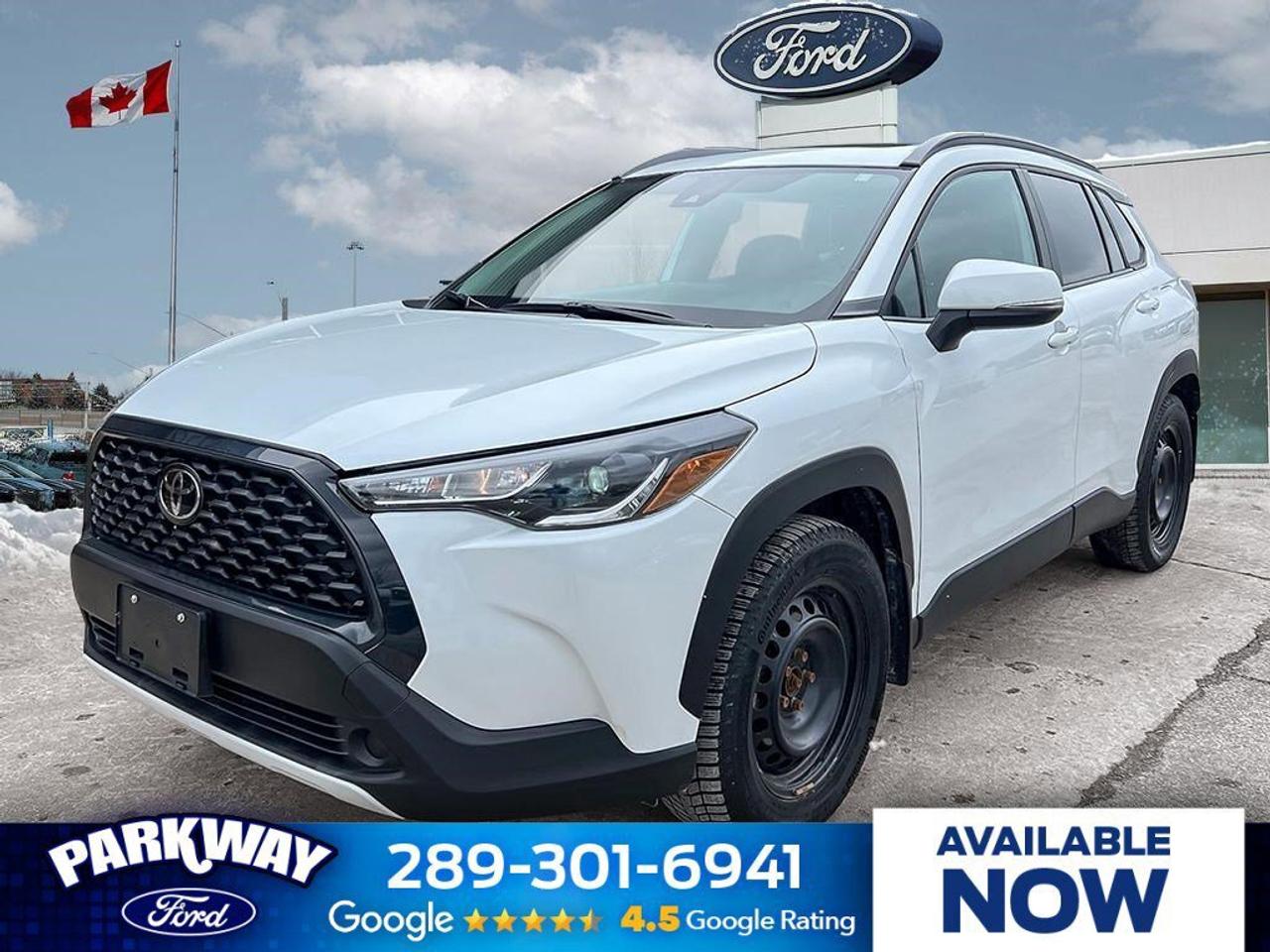 2022 Toyota Corolla Cross LE   HTD SEATS   NAV   SUNROOF Photo