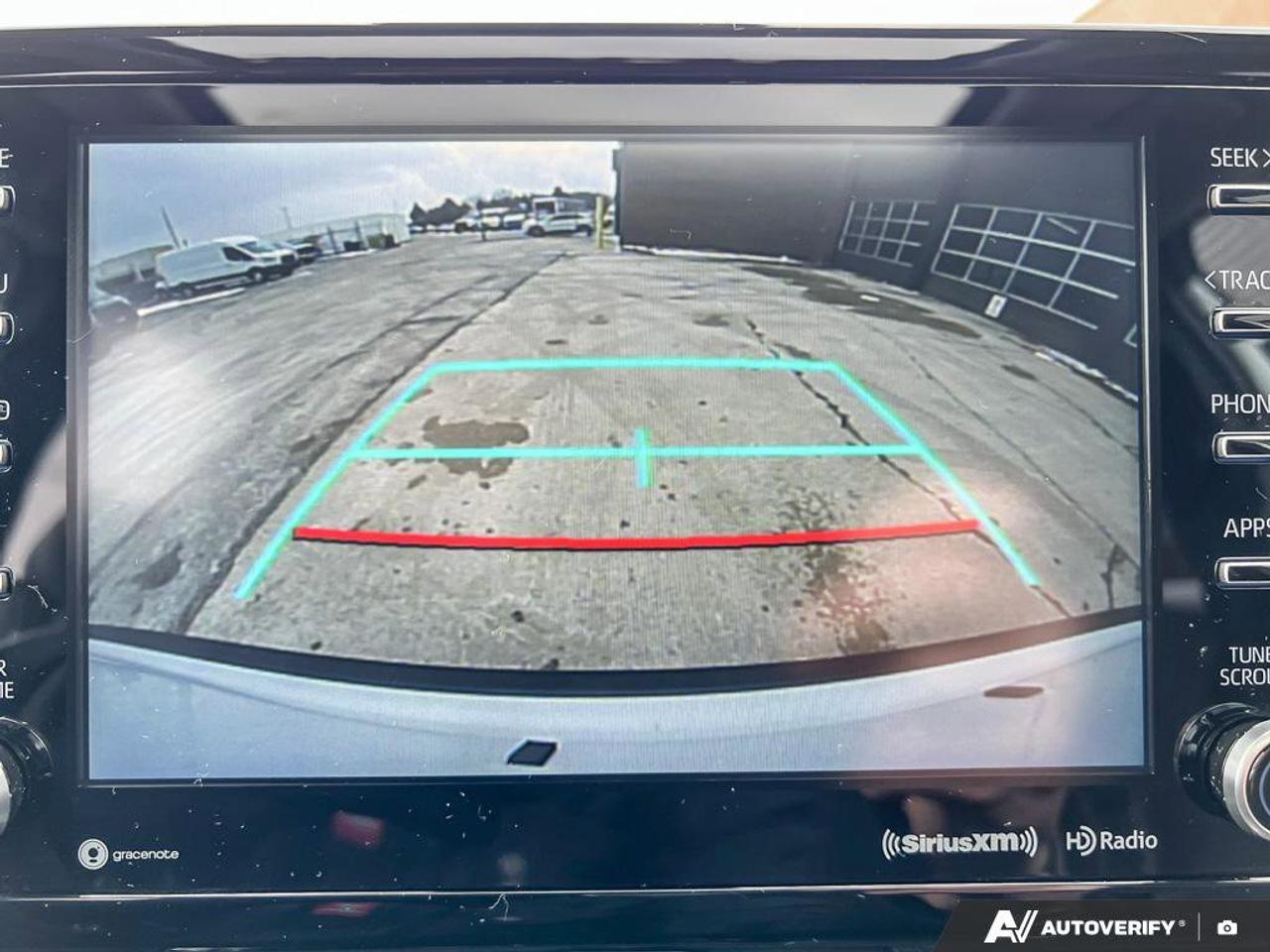 2022 Toyota Corolla Cross LE   HTD SEATS   NAV   SUNROOF Photo